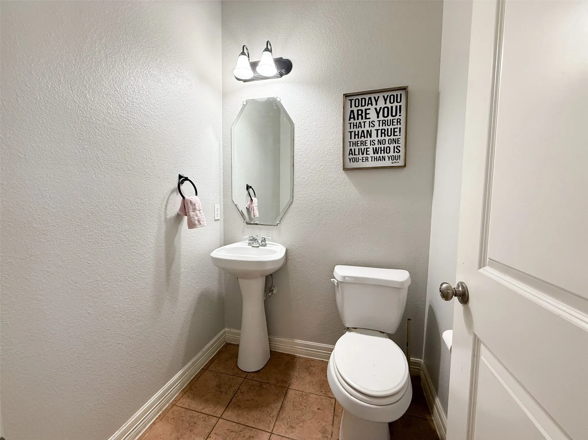 Single Family Residence For Sale in Denton County , 1817 Shoebill Drive, Little Elm, Texas 75068, 4 Bedroom, 3 Bathroom, 2 Garage spaces, 2,663 Sqft, built in 2009, Preowned, mls#21082228, Real Estate Agent in Little Elm, Homes For Sale in Denton county, Homes For Sale in Little Elm, Realtor in Little Elm Texas, Real Estate Brokerage Independent Realty Texas, Luminita Cordes Realtor