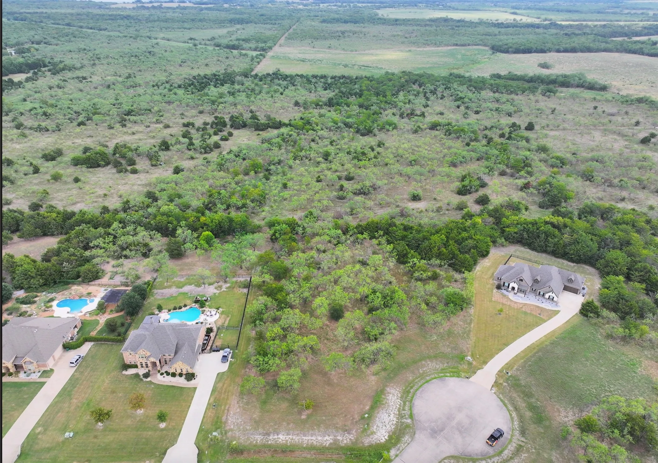 Must see this amazing cul de sac lot