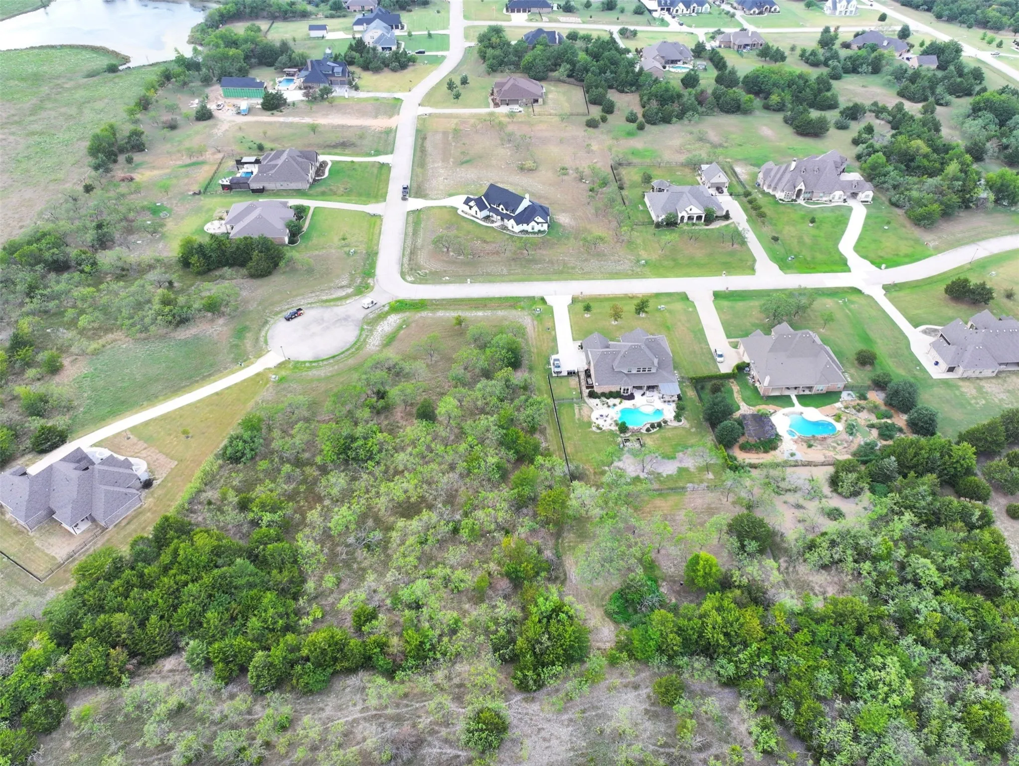 Overview of this lovely treed lot.
