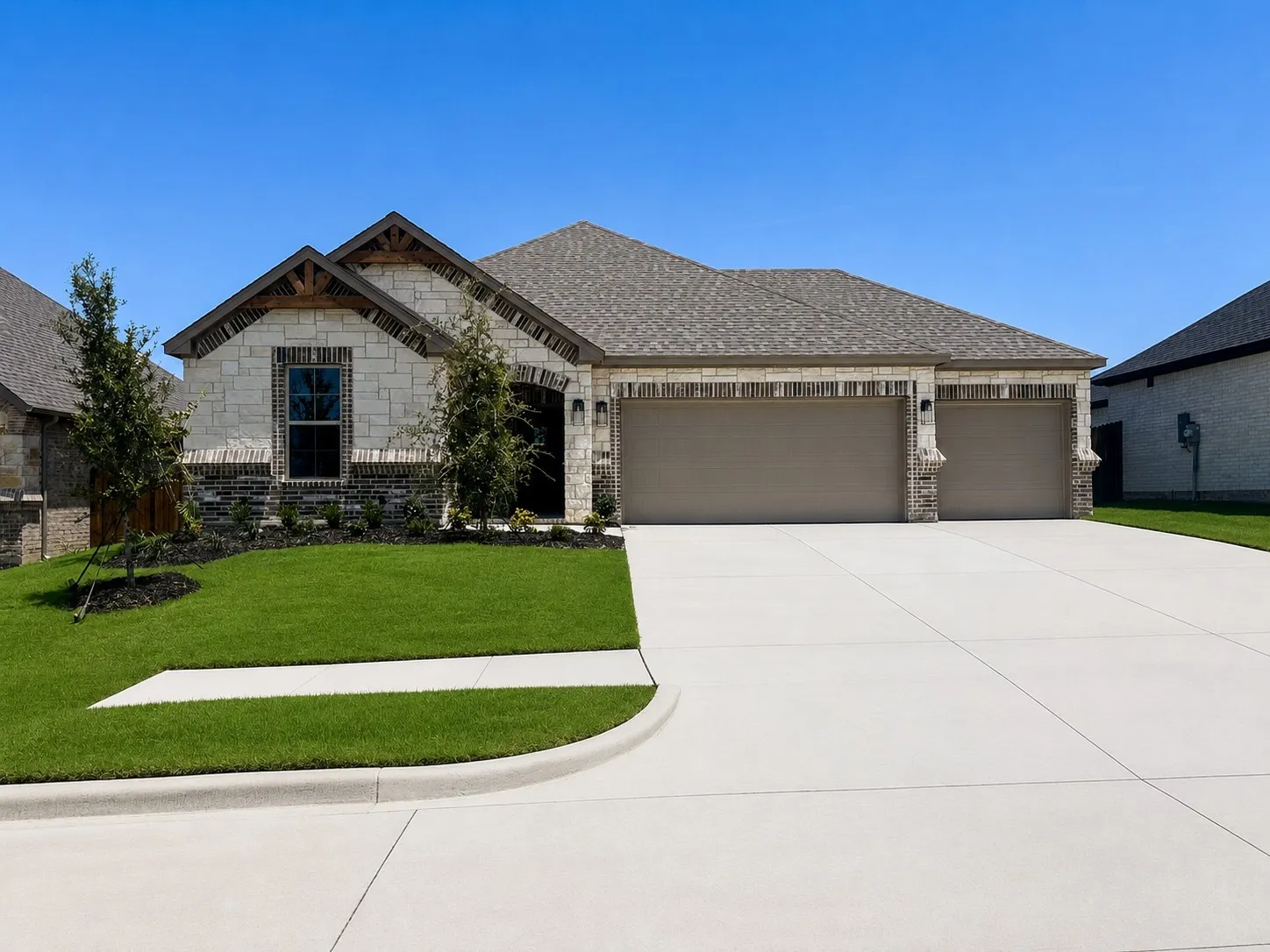 Single Family Residence For Sale in Johnson County , 709 Bass Lake Lane, Cleburne, Texas 76033, 3 Bedroom, 2 Bathroom, 3 Garage spaces, 1,773 Sqft, built in 2026, Price $359,500, mls#21083407, Real Estate Agent in Cleburne, Homes For Sale in Johnson county, Homes For Sale in Cleburne, Realtor in Cleburne Texas, Real Estate Brokerage Independent Realty Texas, Luminita Cordes Realtor