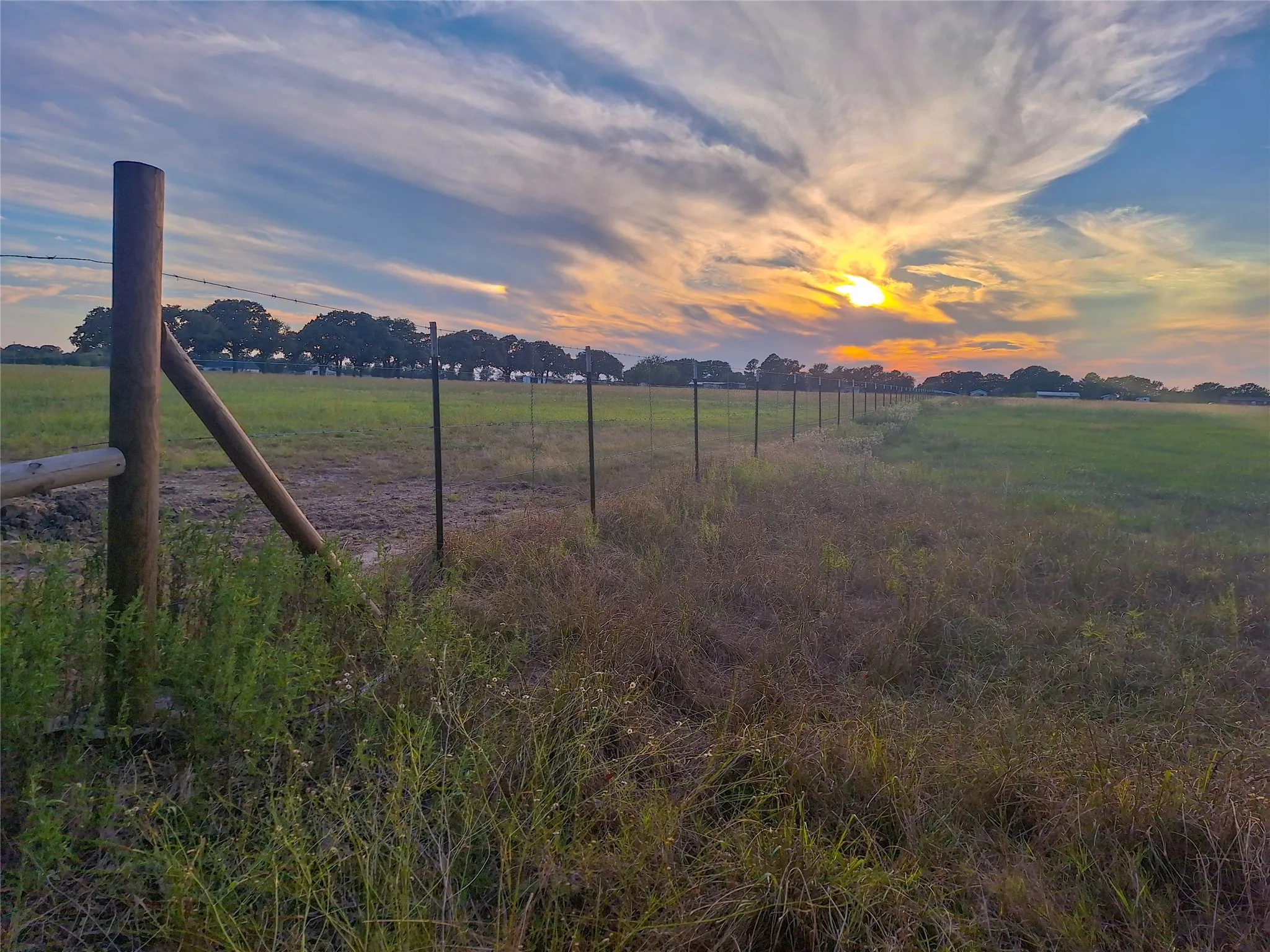 Unimproved Land For Sale in Henderson County , TBD County Road 2147 B, Kemp, Texas 75143, 0, 0, Garage spaces, 0 Sqft, built in 0, mls#21083492, Real Estate Agent in Kemp, Homes For Sale in Henderson county, Homes For Sale in Kemp, Realtor in Kemp Texas, Real Estate Brokerage Independent Realty Texas, Luminita Cordes Realtor