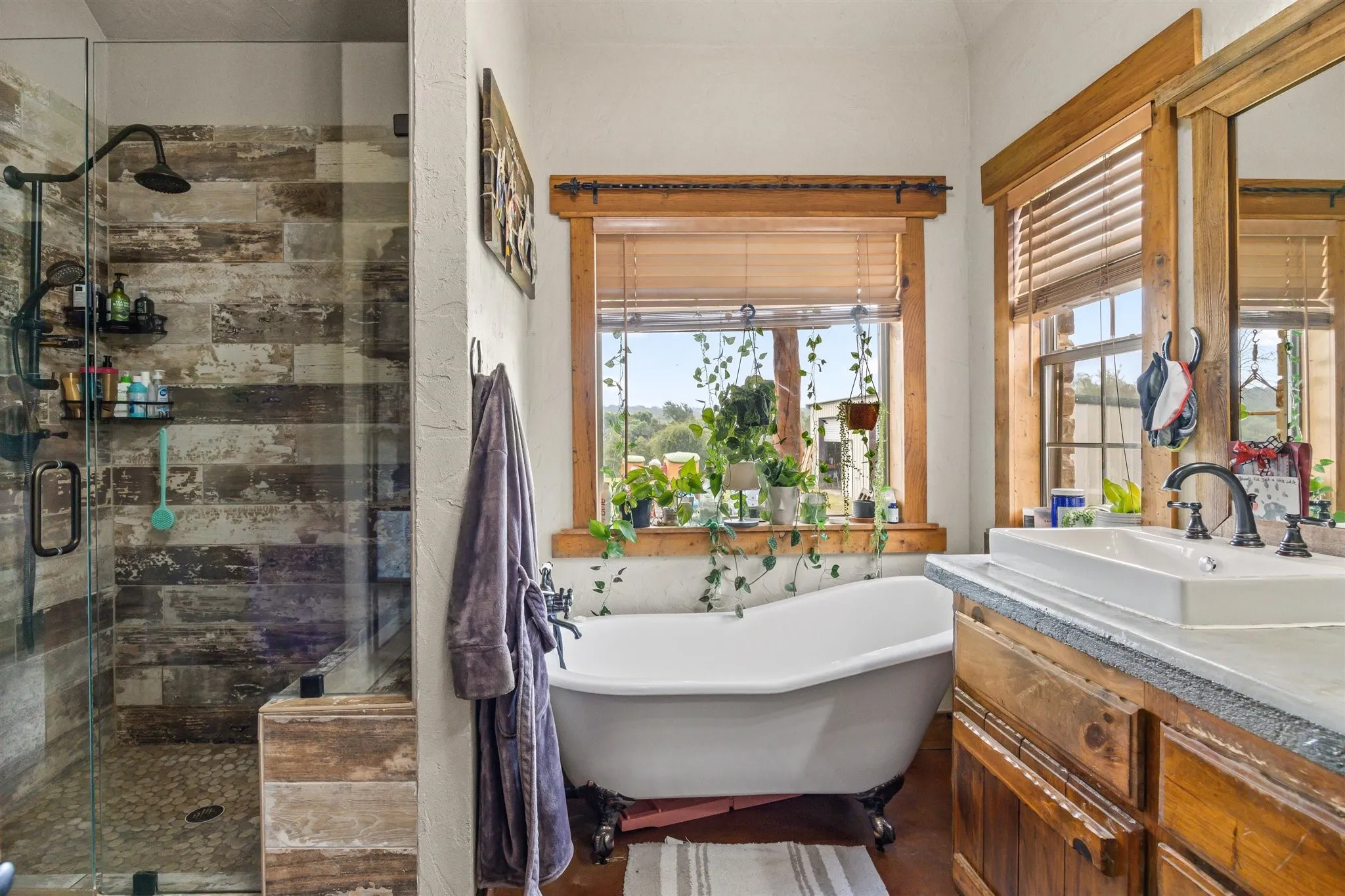 Master Bath with Tub & Separate Shower