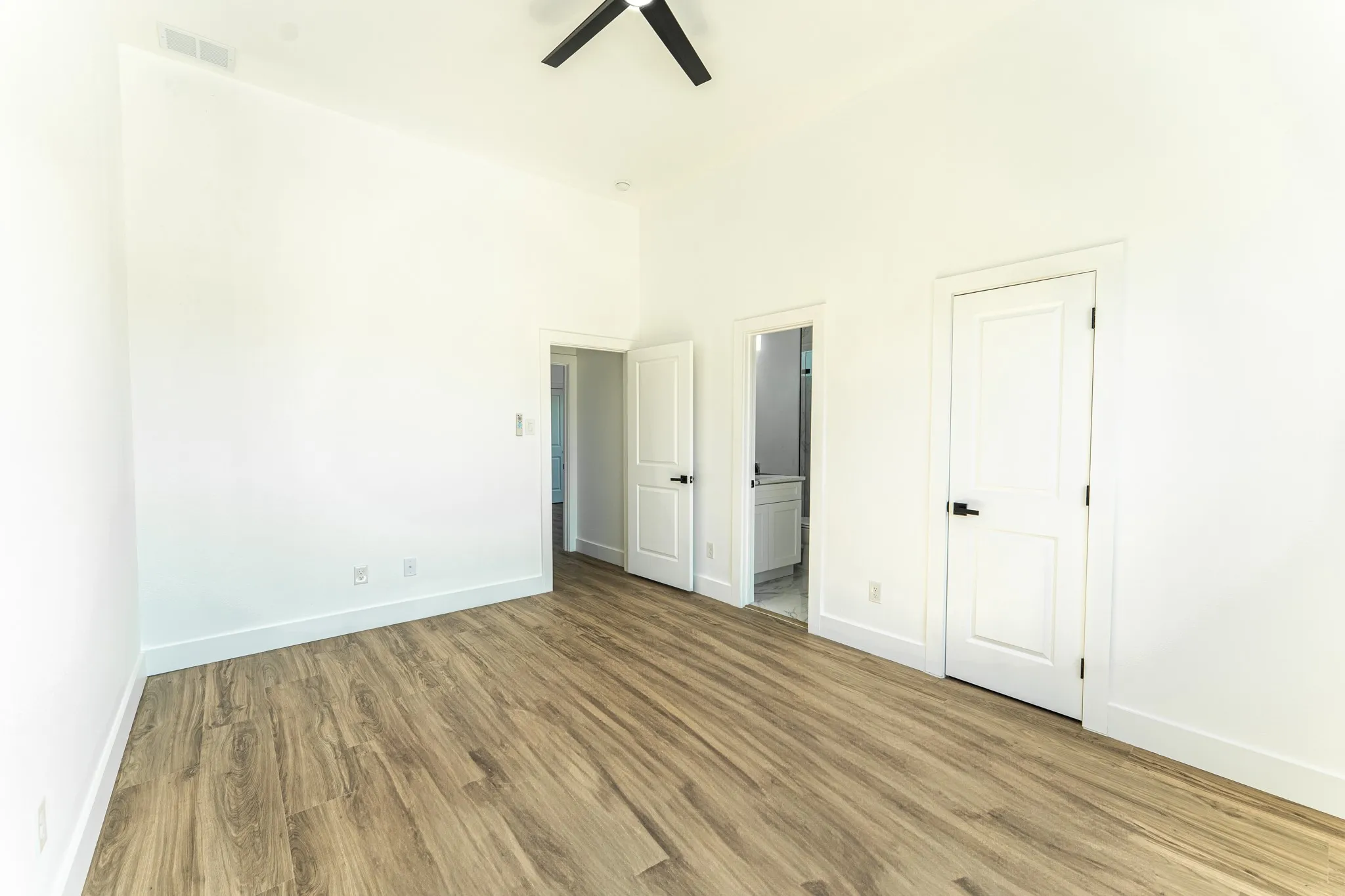 Single Family Residence For Sale in Hopkins County , 2147 Heath Street, Sulphur Springs, Texas 75482, 4 Bedroom, 4 Bathroom, 2 Garage spaces, 2,867 Sqft, built in 2025, New Construction - Complete, mls#21083723, Real Estate Agent in Sulphur Springs, Homes For Sale in Hopkins county, Homes For Sale in Sulphur Springs, Realtor in Sulphur Springs Texas, Real Estate Brokerage Independent Realty Texas, Luminita Cordes Realtor