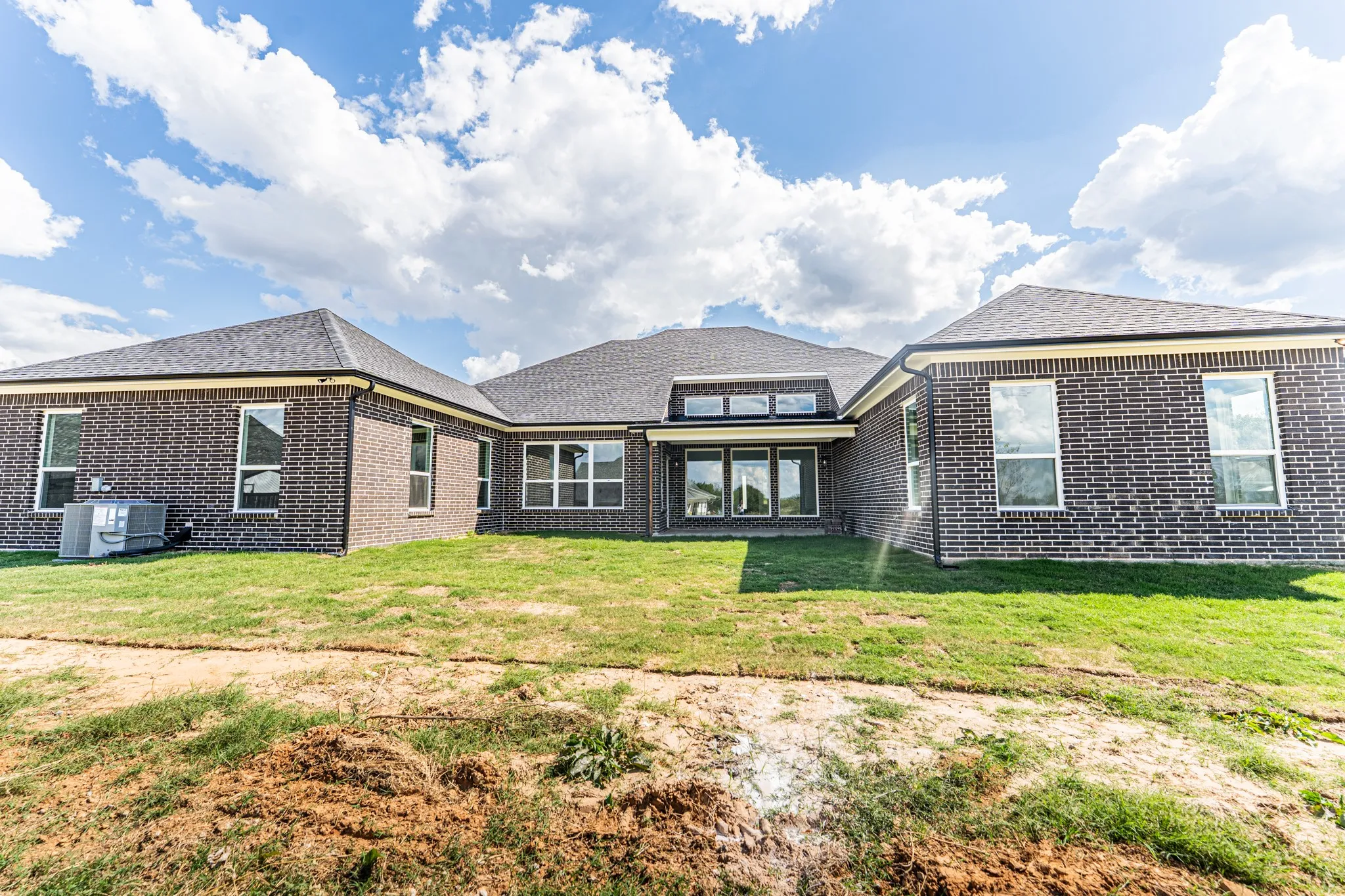Single Family Residence For Sale in Hopkins County , 2147 Heath Street, Sulphur Springs, Texas 75482, 4 Bedroom, 4 Bathroom, 2 Garage spaces, 2,867 Sqft, built in 2025, New Construction - Complete, mls#21083723, Real Estate Agent in Sulphur Springs, Homes For Sale in Hopkins county, Homes For Sale in Sulphur Springs, Realtor in Sulphur Springs Texas, Real Estate Brokerage Independent Realty Texas, Luminita Cordes Realtor