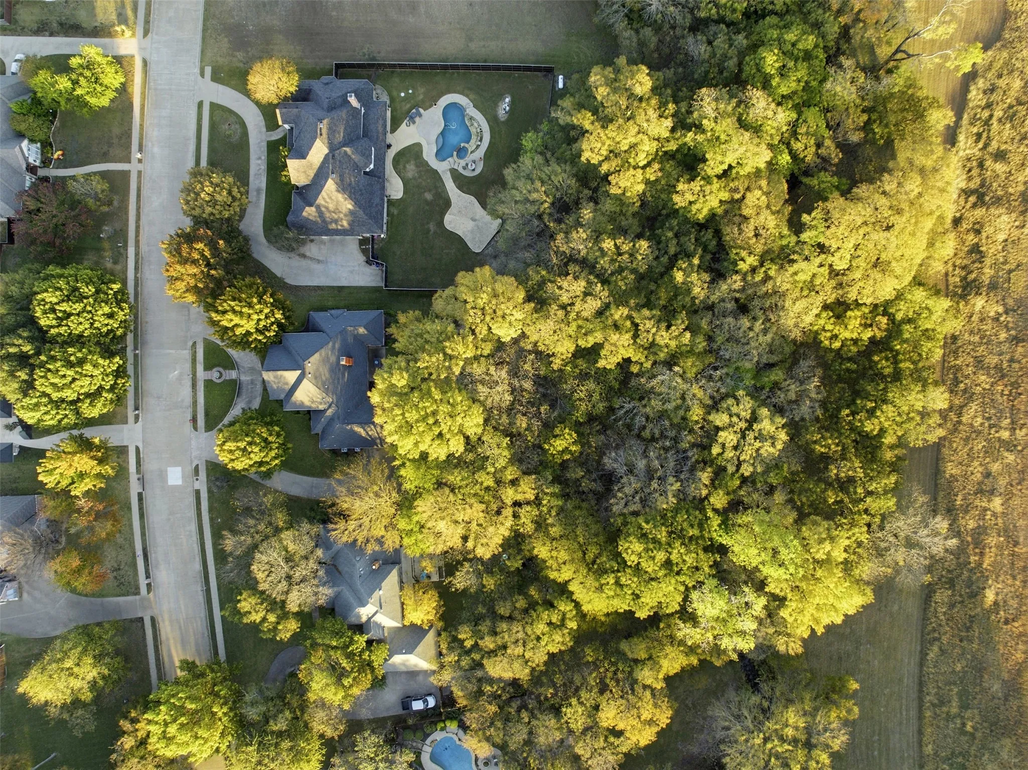 Aerial view of property and surrounding area