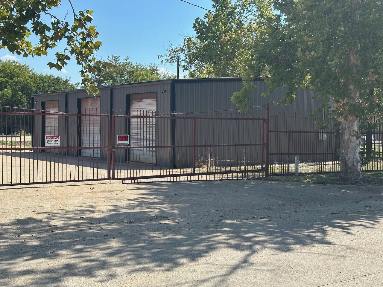 Gate with an outdoor structure
