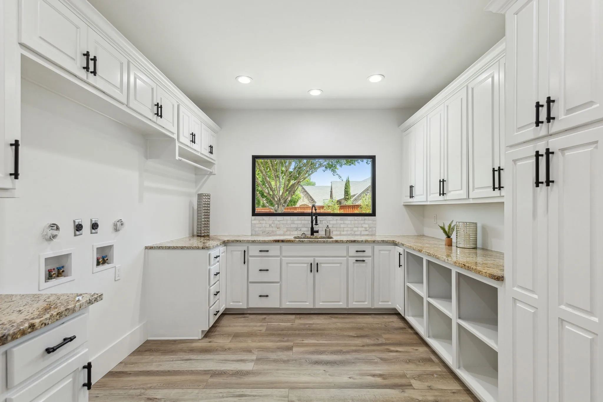 Business For Sale in Tarrant County , 615 Brewer Road, Southlake, Texas 76092, 0, 0, Garage spaces, 7,951 Sqft, built in 2001, Preowned, mls#21077014, Real Estate Agent in Southlake, Homes For Sale in Tarrant county, Homes For Sale in Southlake, Realtor in Southlake Texas, Real Estate Brokerage Independent Realty Texas, Luminita Cordes Realtor