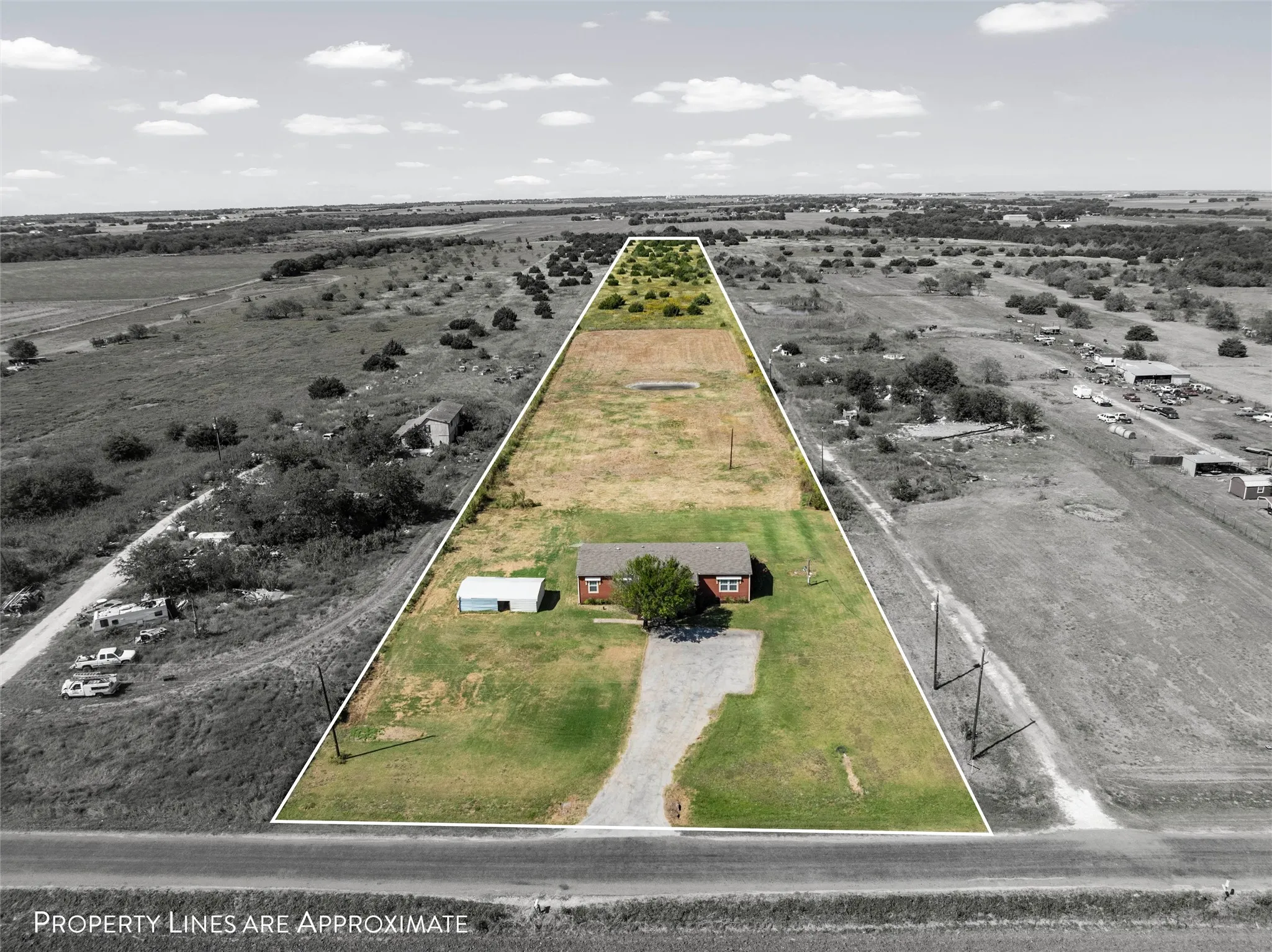 Mobile Home For Sale in Mc Lennan County , 3449 Bluhm Road, West, Texas 76691, 4 Bedrooms, 2 Bathrooms, Garage spaces, 1,980 Sqft, built in 2017, Price $390,000, mls#21084288, Real Estate Agent in West, Homes For Sale in Mc Lennan county, Homes For Sale in West, Realtor in West Texas, Real Estate Brokerage Independent Realty Texas, Luminita Cordes Realtor