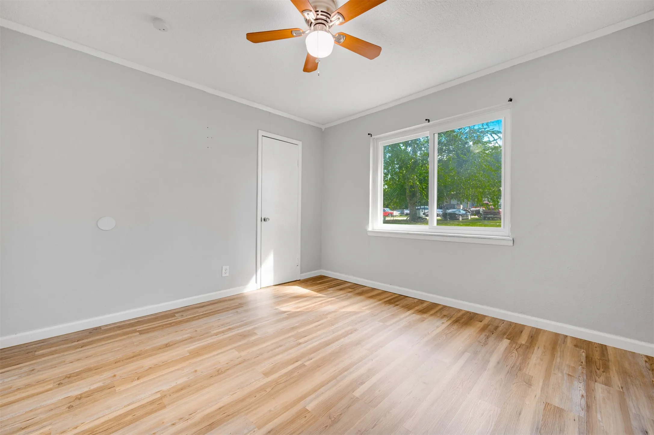 Single Family Residence For Sale in Lamar County , 130 Wright Drive, Blossom, Texas 75416, 3 Bedroom, 2 Bathroom, Garage spaces, 1,068 Sqft, built in 0, Preowned, mls#21082783, Real Estate Agent in Blossom, Homes For Sale in Lamar county, Homes For Sale in Blossom, Realtor in Blossom Texas, Real Estate Brokerage Independent Realty Texas, Luminita Cordes Realtor