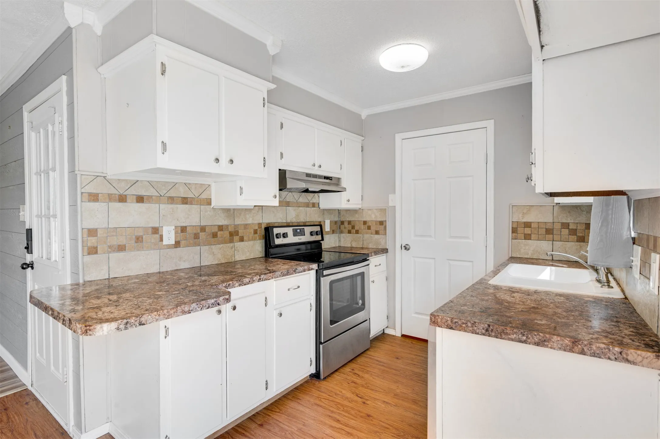 Single Family Residence For Sale in Lamar County , 130 Wright Drive, Blossom, Texas 75416, 3 Bedroom, 2 Bathroom, Garage spaces, 1,068 Sqft, built in 0, Preowned, mls#21082783, Real Estate Agent in Blossom, Homes For Sale in Lamar county, Homes For Sale in Blossom, Realtor in Blossom Texas, Real Estate Brokerage Independent Realty Texas, Luminita Cordes Realtor