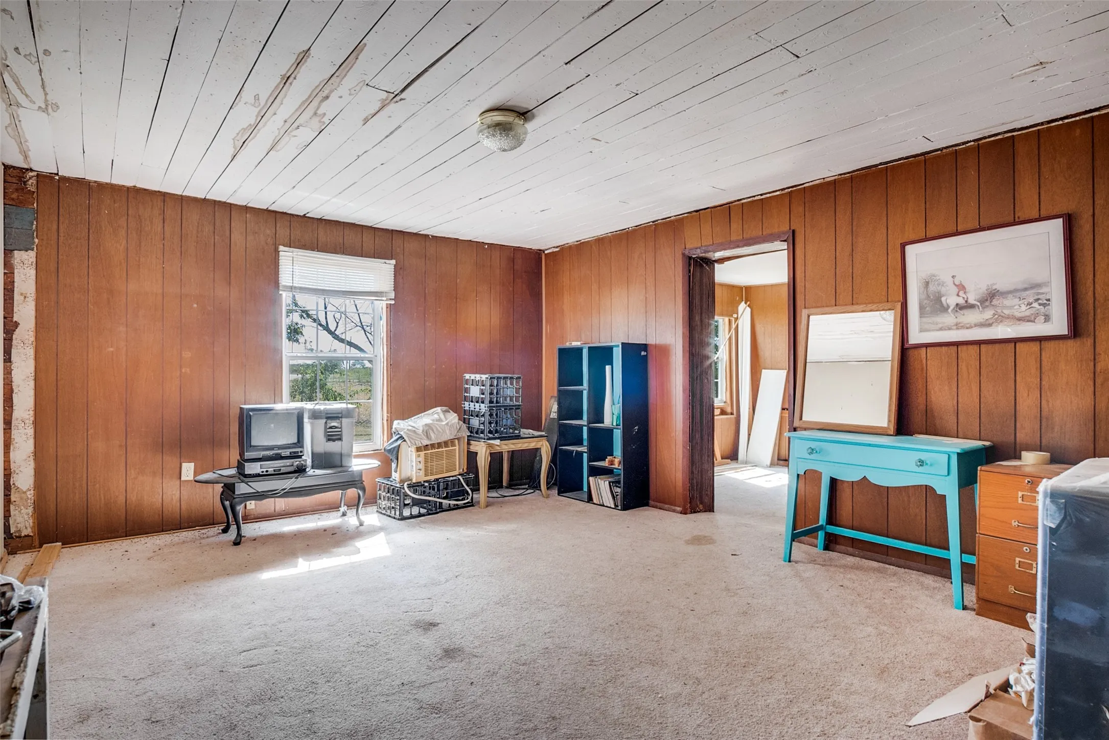 Farm For Sale in Johnson County , 7165 County Road 1232, Godley, Texas 76044, 3 Bedroom, 1 Bathroom, Garage spaces, 1,080 Sqft, built in 1950, Preowned, mls#21080424, Real Estate Agent in Godley, Homes For Sale in Johnson county, Homes For Sale in Godley, Realtor in Godley Texas, Real Estate Brokerage Independent Realty Texas, Luminita Cordes Realtor