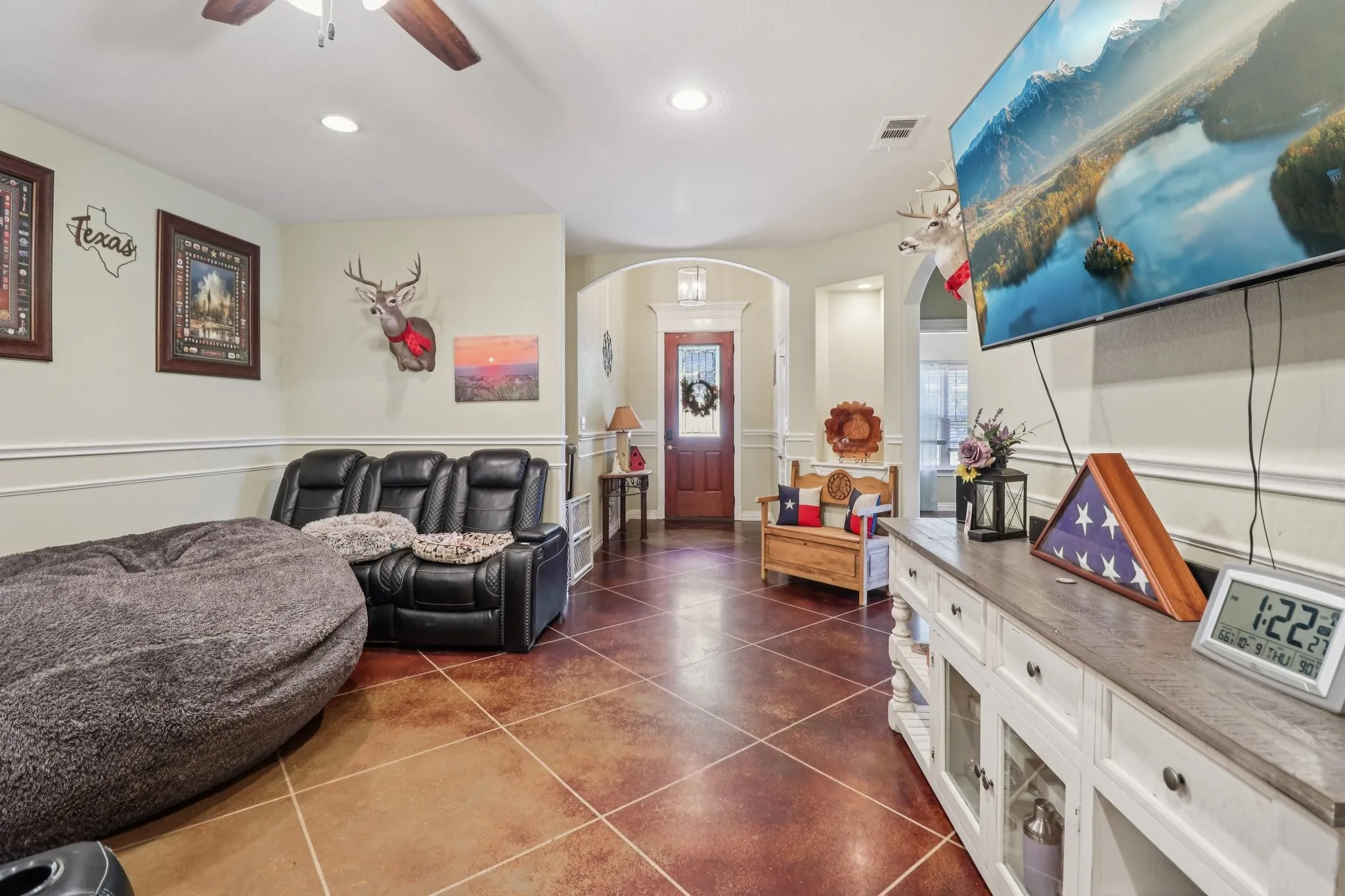 Single Family Residence For Sale in Hood County , 1203 Pala Dura Court, Granbury, Texas 76048, 3 Bedroom, 2 Bathroom, 2 Garage spaces, 2,253 Sqft, built in 2015, mls#21084767, Real Estate Agent in Granbury, Homes For Sale in Hood county, Homes For Sale in Granbury, Realtor in Granbury Texas, Real Estate Brokerage Independent Realty Texas, Luminita Cordes Realtor