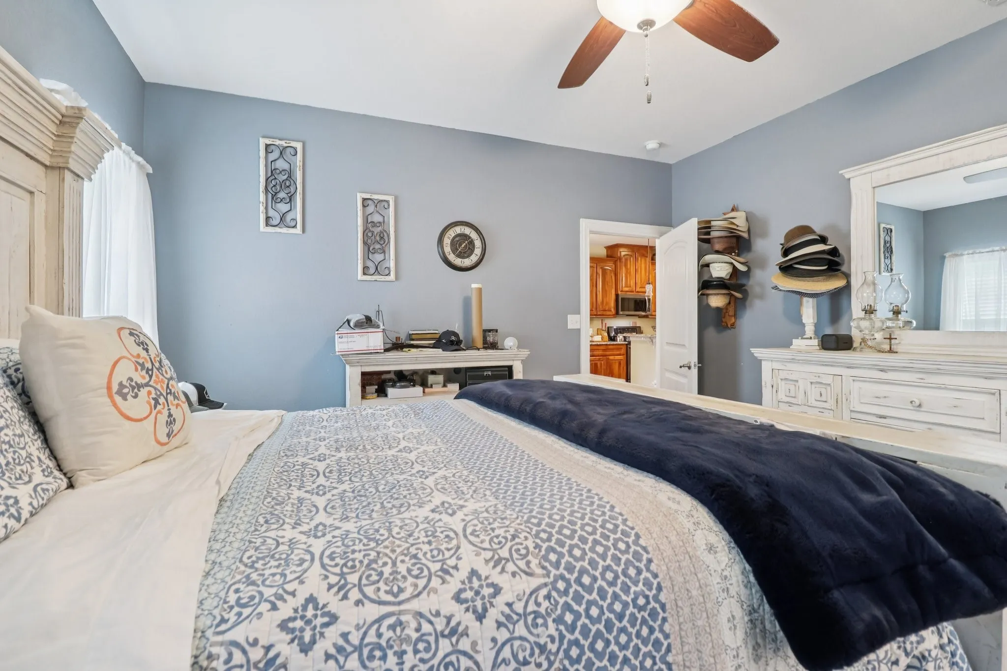 Large downstairs master bedroom