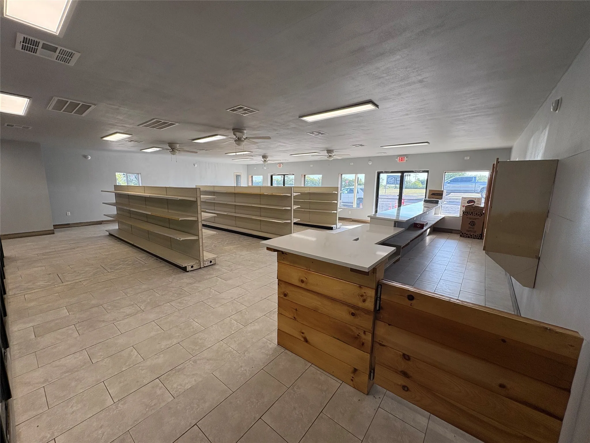Retail For Rent in Grayson County , 902 Elliott Road, Southmayd, Texas 75092, 0, 0, Garage spaces, 0 Sqft, built in 2017, Preowned, mls#21085287, Real Estate Agent in Southmayd, Homes For Rent in Grayson county, Homes For Rent in Southmayd, Realtor in Southmayd Texas, Real Estate Brokerage Independent Realty Texas, Luminita Cordes Realtor