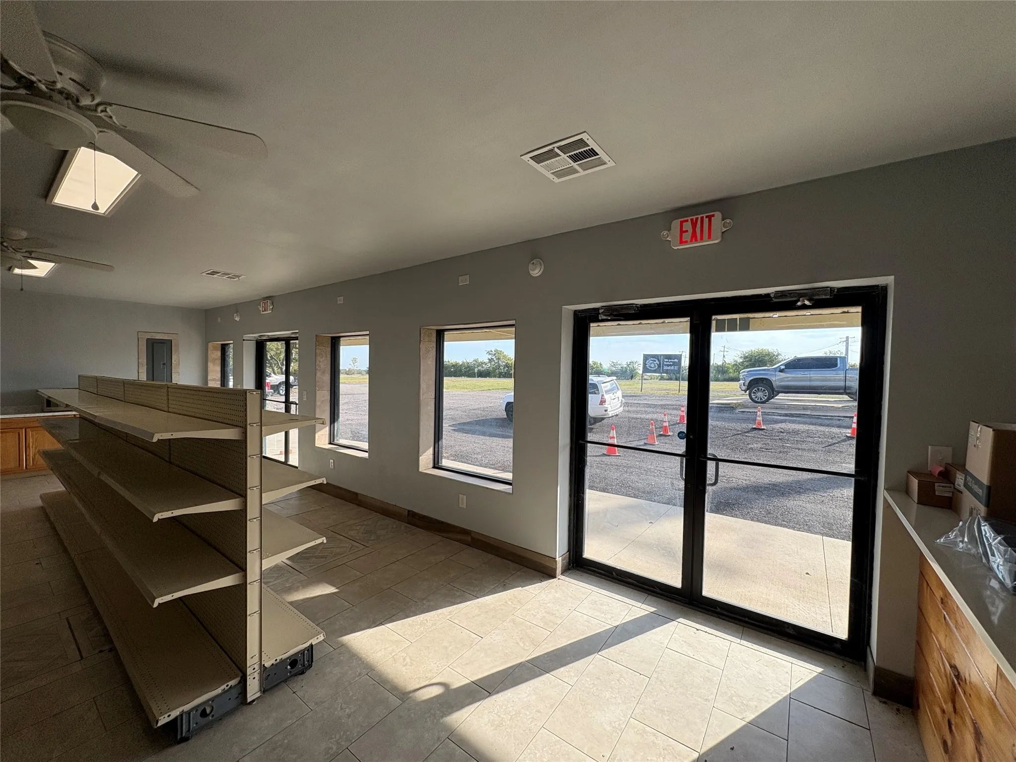 Retail For Rent in Grayson County , 902 Elliott Road, Southmayd, Texas 75092, 0, 0, Garage spaces, 0 Sqft, built in 2017, Preowned, mls#21085287, Real Estate Agent in Southmayd, Homes For Rent in Grayson county, Homes For Rent in Southmayd, Realtor in Southmayd Texas, Real Estate Brokerage Independent Realty Texas, Luminita Cordes Realtor