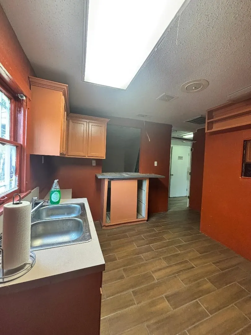 Kitchen. room for a small table