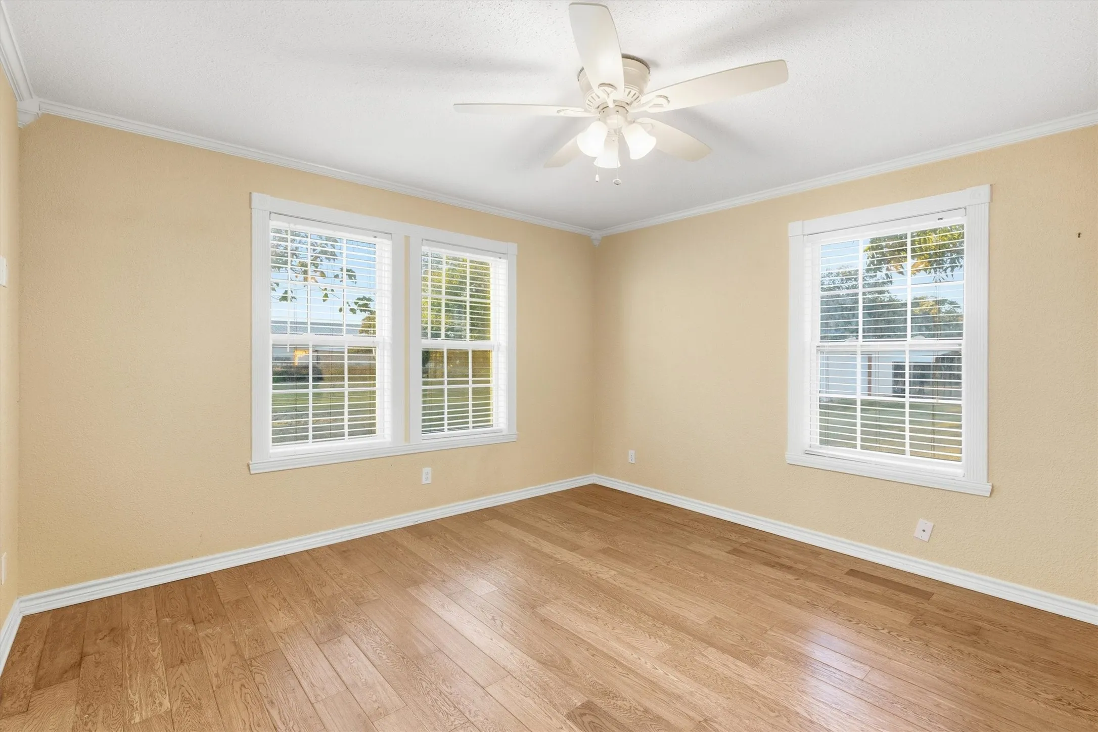 Single Family Residence For Sale in Dallas County , 4609 Pioneer Road, Balch Springs, Texas 75180, 3 Bedrooms, 2 Bathrooms, 4 Garage spaces, 1,632 Sqft, built in 1954, Price $795,000, mls#21085393, Real Estate Agent in Balch Springs, Homes For Sale in Dallas county, Homes For Sale in Balch Springs, Realtor in Balch Springs Texas, Real Estate Brokerage Independent Realty Texas, Luminita Cordes Realtor