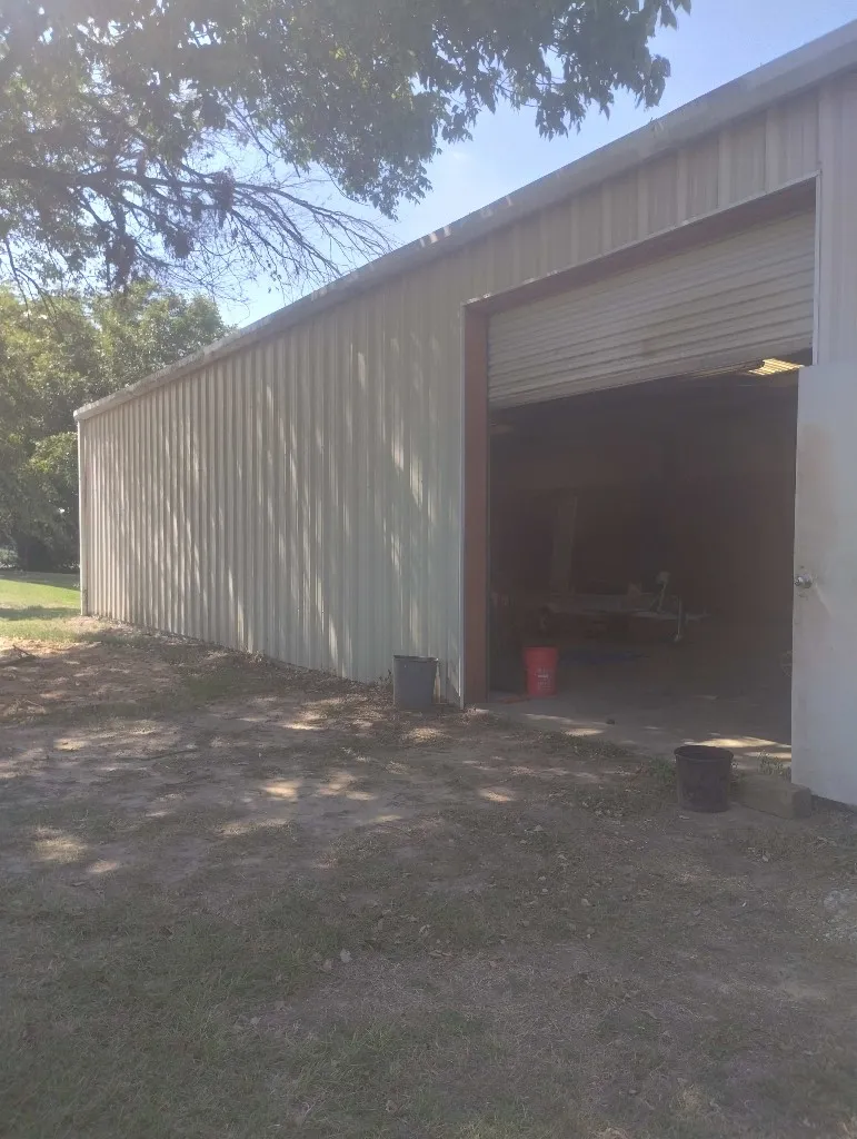 Single Family Residence For Sale in Dallas County , 4609 Pioneer Road, Balch Springs, Texas 75180, 3 Bedrooms, 2 Bathrooms, 4 Garage spaces, 1,632 Sqft, built in 1954, Price $795,000, mls#21085393, Real Estate Agent in Balch Springs, Homes For Sale in Dallas county, Homes For Sale in Balch Springs, Realtor in Balch Springs Texas, Real Estate Brokerage Independent Realty Texas, Luminita Cordes Realtor