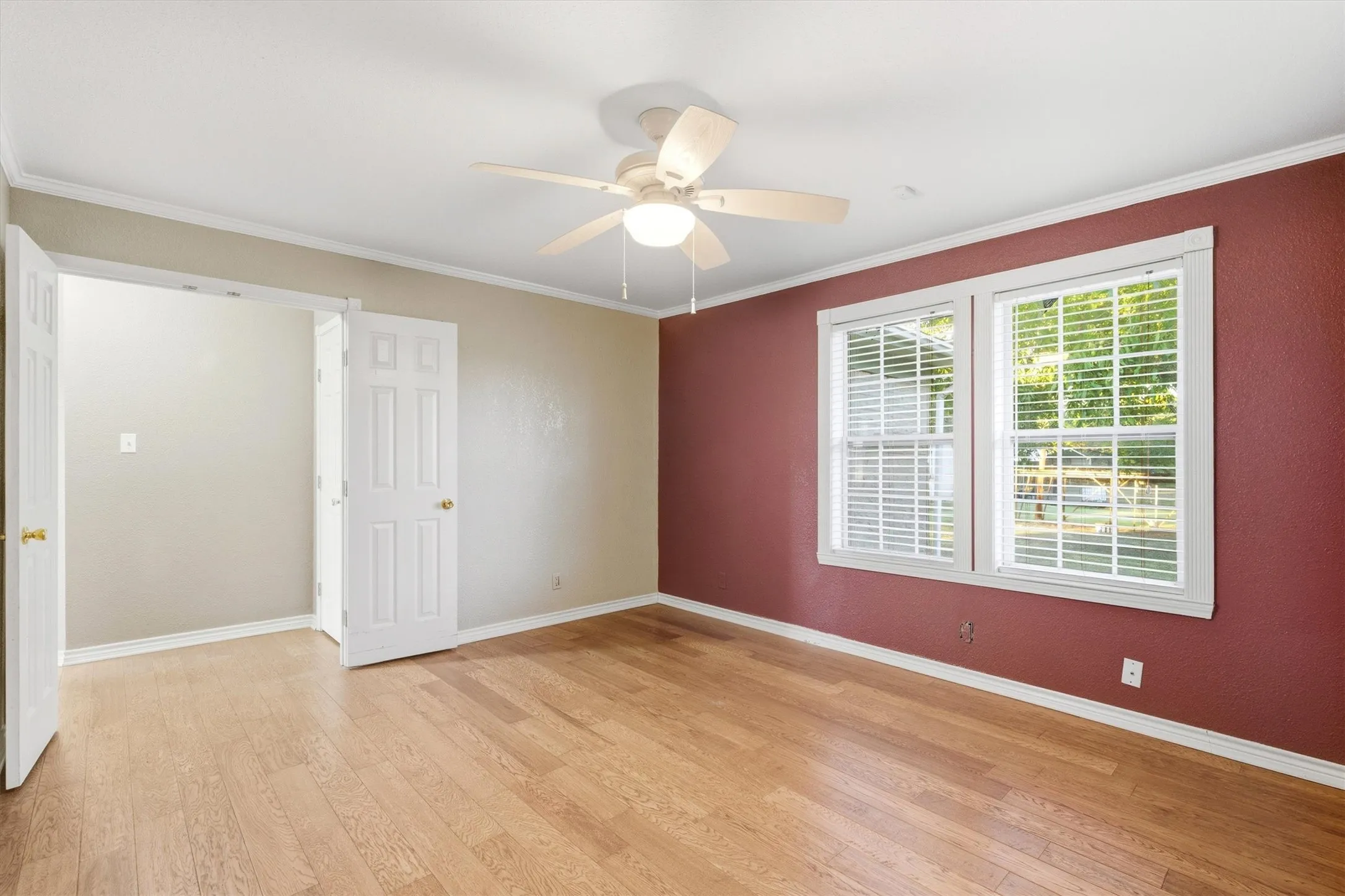 Single Family Residence For Sale in Dallas County , 4609 Pioneer Road, Balch Springs, Texas 75180, 3 Bedrooms, 2 Bathrooms, 4 Garage spaces, 1,632 Sqft, built in 1954, Price $795,000, mls#21085393, Real Estate Agent in Balch Springs, Homes For Sale in Dallas county, Homes For Sale in Balch Springs, Realtor in Balch Springs Texas, Real Estate Brokerage Independent Realty Texas, Luminita Cordes Realtor