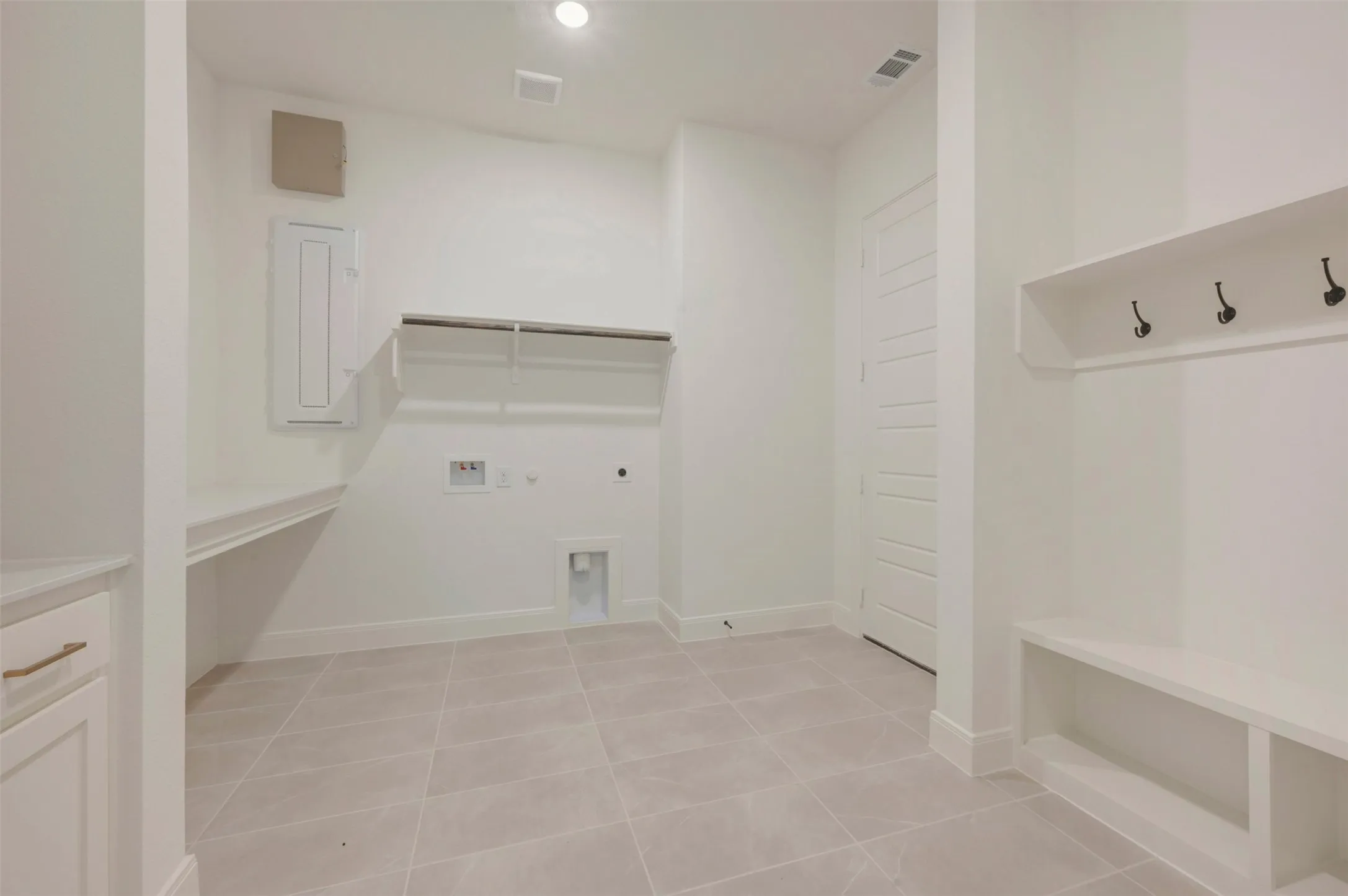 Single Family Residence For Sale in Denton County , 2801 Half Moon Way, Northlake, Texas 76247, 4 Bedroom, 4 Bathroom, 3 Garage spaces, 3,934 Sqft, built in 2025, New Construction - Incomplete, mls#21085801, Real Estate Agent in Northlake, Homes For Sale in Denton county, Homes For Sale in Northlake, Realtor in Northlake Texas, Real Estate Brokerage Independent Realty Texas, Luminita Cordes Realtor