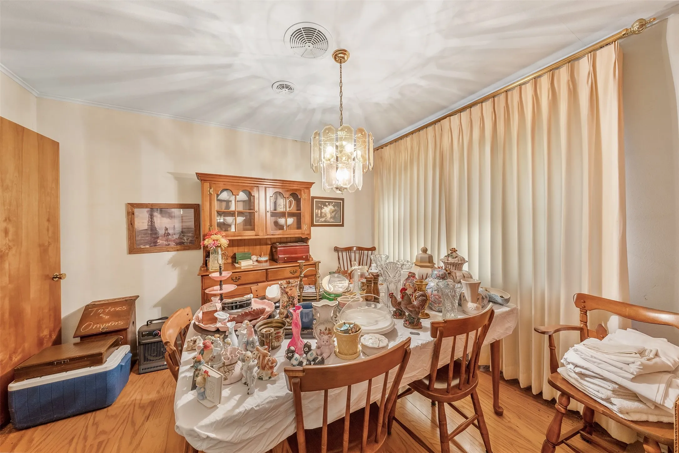 Single Family Residence For Sale in Cherokee County , 1858 S Dickinson Drive, Rusk, Texas 75785, 3 Bedroom, 3 Bathroom, Garage spaces, 1,847 Sqft, built in 1959, mls#21085844, Real Estate Agent in Rusk, Homes For Sale in Cherokee county, Homes For Sale in Rusk, Realtor in Rusk Texas, Real Estate Brokerage Independent Realty Texas, Luminita Cordes Realtor