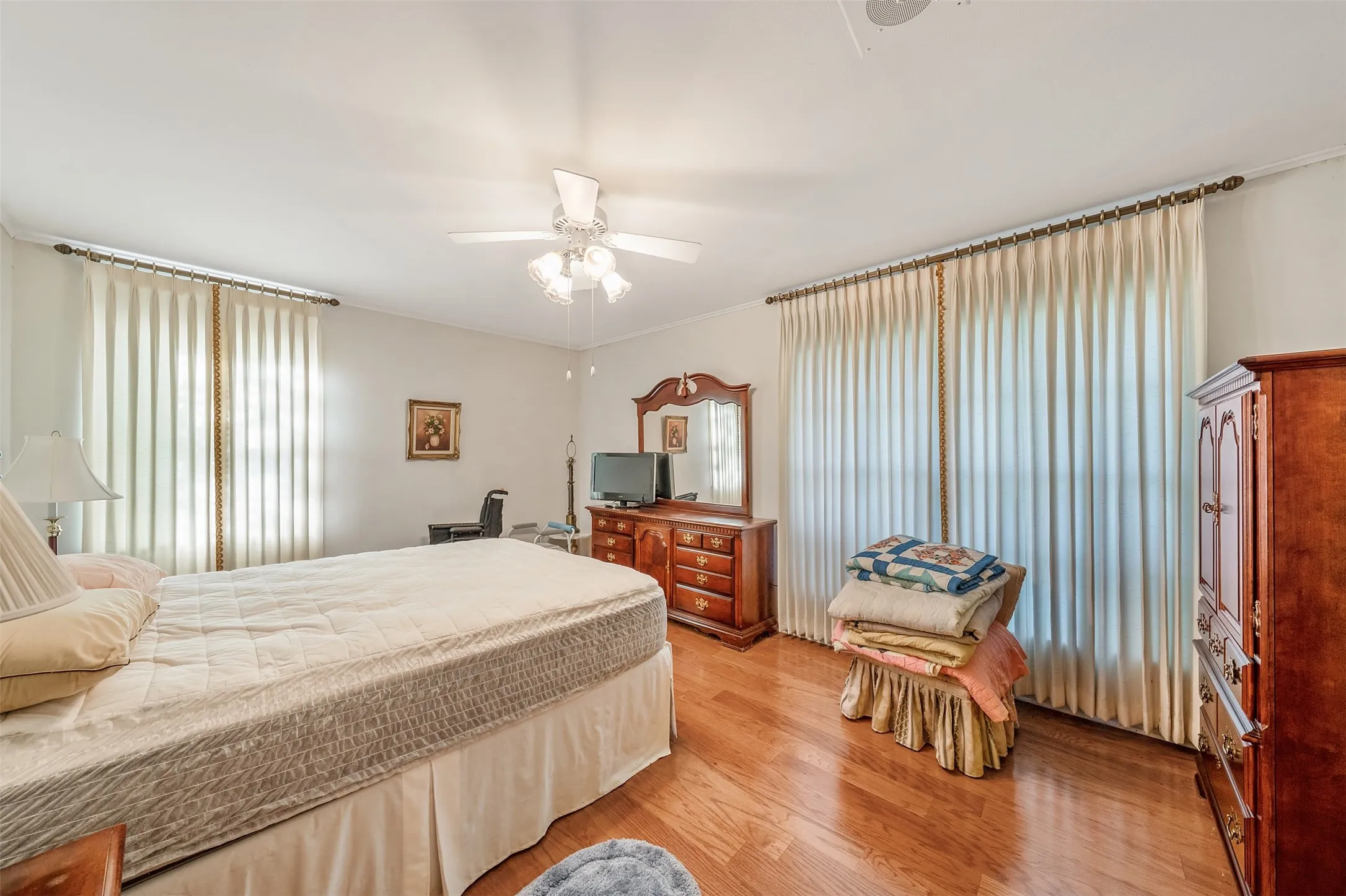 Single Family Residence For Sale in Cherokee County , 1858 S Dickinson Drive, Rusk, Texas 75785, 3 Bedroom, 3 Bathroom, Garage spaces, 1,847 Sqft, built in 1959, mls#21085844, Real Estate Agent in Rusk, Homes For Sale in Cherokee county, Homes For Sale in Rusk, Realtor in Rusk Texas, Real Estate Brokerage Independent Realty Texas, Luminita Cordes Realtor