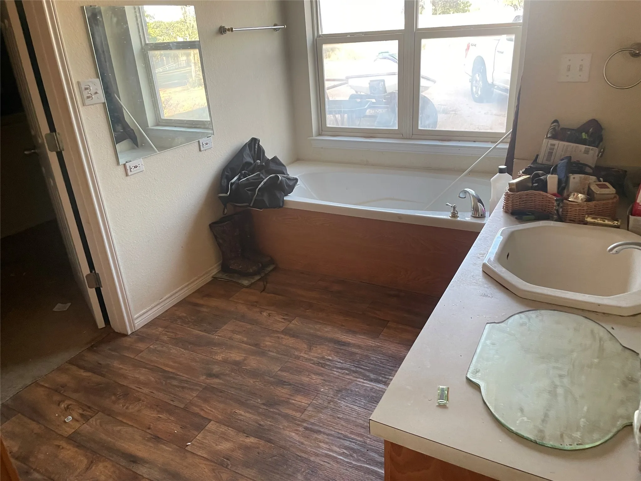 Single Family Residence For Sale in Stephens County , 520 cR 221, Breckenridge, Texas 76424, 3 Bedroom, 2 Bathroom, 2 Garage spaces, 1,840 Sqft, built in 1999, Preowned, mls#21071705, Real Estate Agent in Breckenridge, Homes For Sale in Stephens county, Homes For Sale in Breckenridge, Realtor in Breckenridge Texas, Real Estate Brokerage Independent Realty Texas, Luminita Cordes Realtor