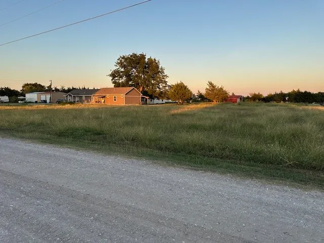 View of dirt / gravel road