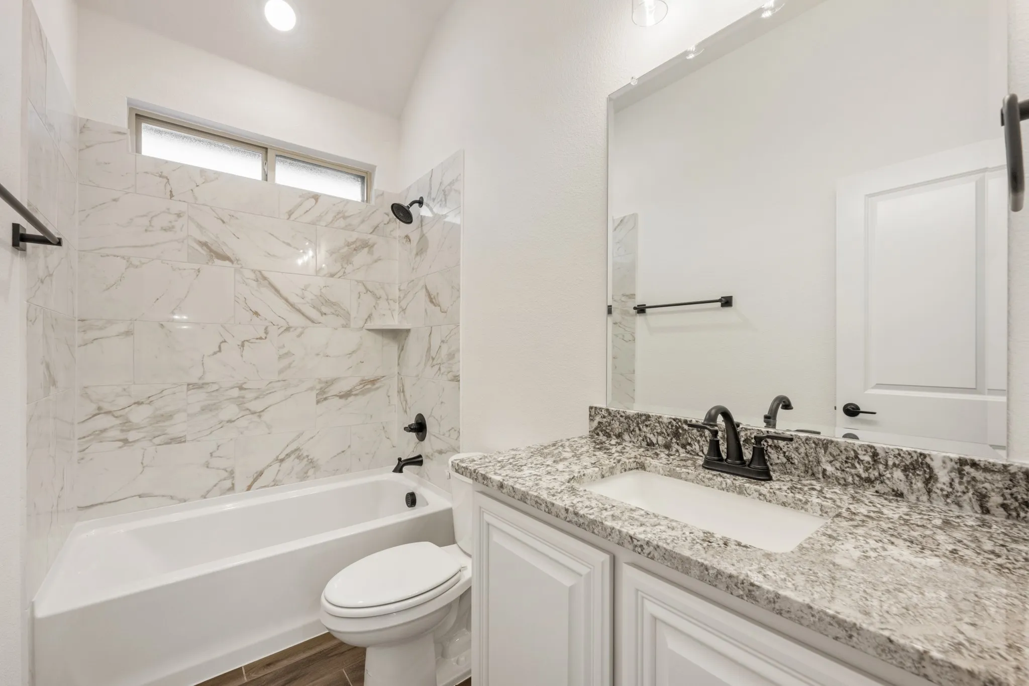 Single Family Residence For Sale in Kaufman County , 3751 Brookgreen Lane, Kaufman, Texas 75142, 3 Bedroom, 3 Bathroom, 3 Garage spaces, 2,783 Sqft, built in 2025, New Construction - Complete, mls#21086246, Real Estate Agent in Kaufman, Homes For Sale in Kaufman county, Homes For Sale in Kaufman, Realtor in Kaufman Texas, Real Estate Brokerage Independent Realty Texas, Luminita Cordes Realtor
