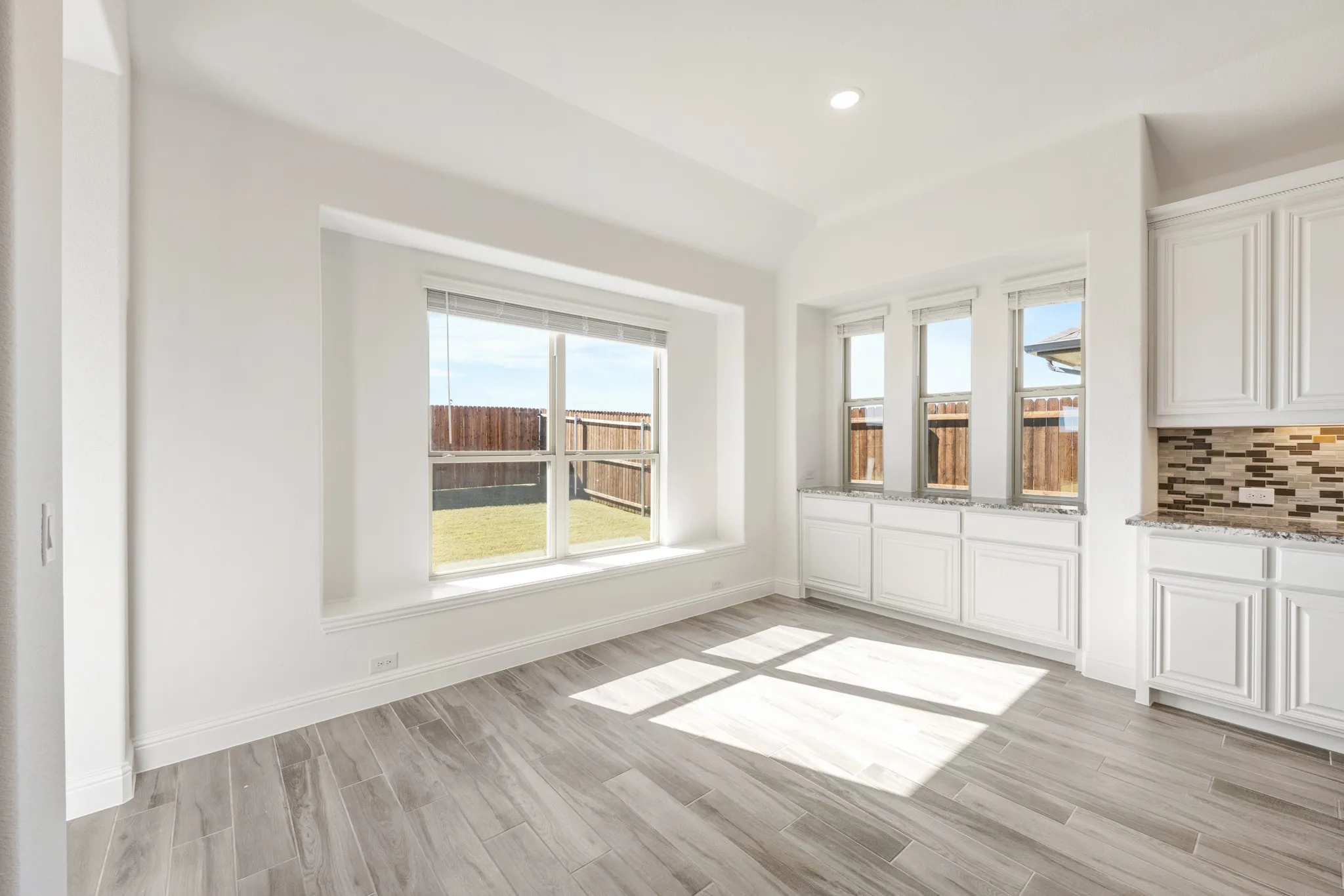 Single Family Residence For Sale in Kaufman County , 3751 Brookgreen Lane, Kaufman, Texas 75142, 3 Bedroom, 3 Bathroom, 3 Garage spaces, 2,783 Sqft, built in 2025, New Construction - Complete, mls#21086246, Real Estate Agent in Kaufman, Homes For Sale in Kaufman county, Homes For Sale in Kaufman, Realtor in Kaufman Texas, Real Estate Brokerage Independent Realty Texas, Luminita Cordes Realtor