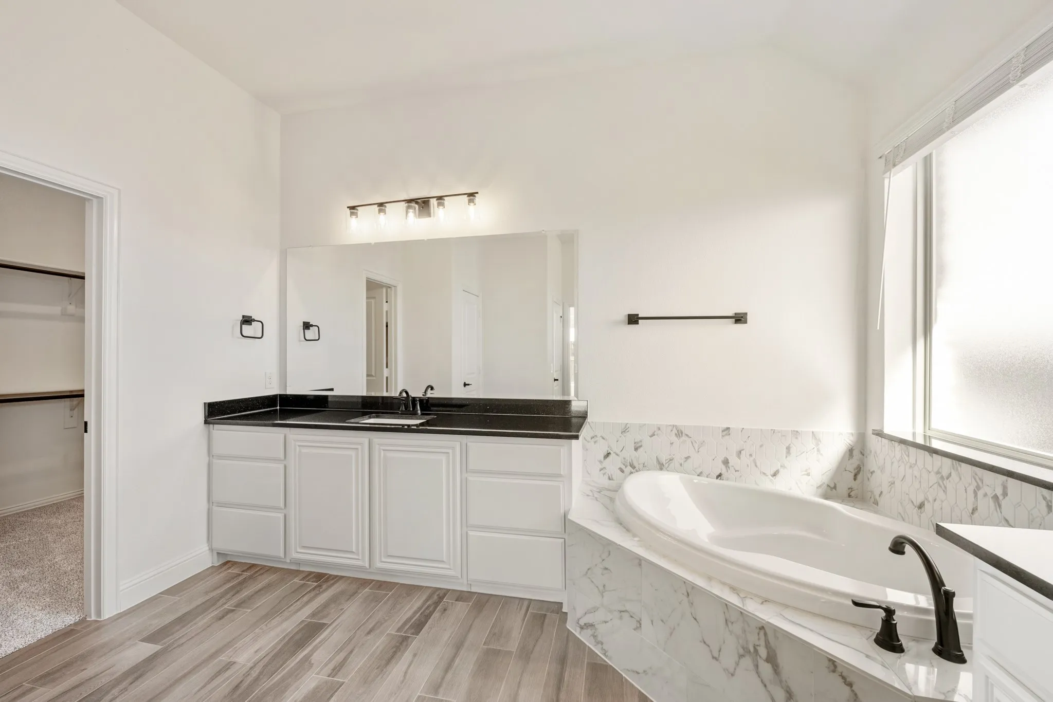 Single Family Residence For Sale in Kaufman County , 3751 Brookgreen Lane, Kaufman, Texas 75142, 3 Bedroom, 3 Bathroom, 3 Garage spaces, 2,783 Sqft, built in 2025, New Construction - Complete, mls#21086246, Real Estate Agent in Kaufman, Homes For Sale in Kaufman county, Homes For Sale in Kaufman, Realtor in Kaufman Texas, Real Estate Brokerage Independent Realty Texas, Luminita Cordes Realtor