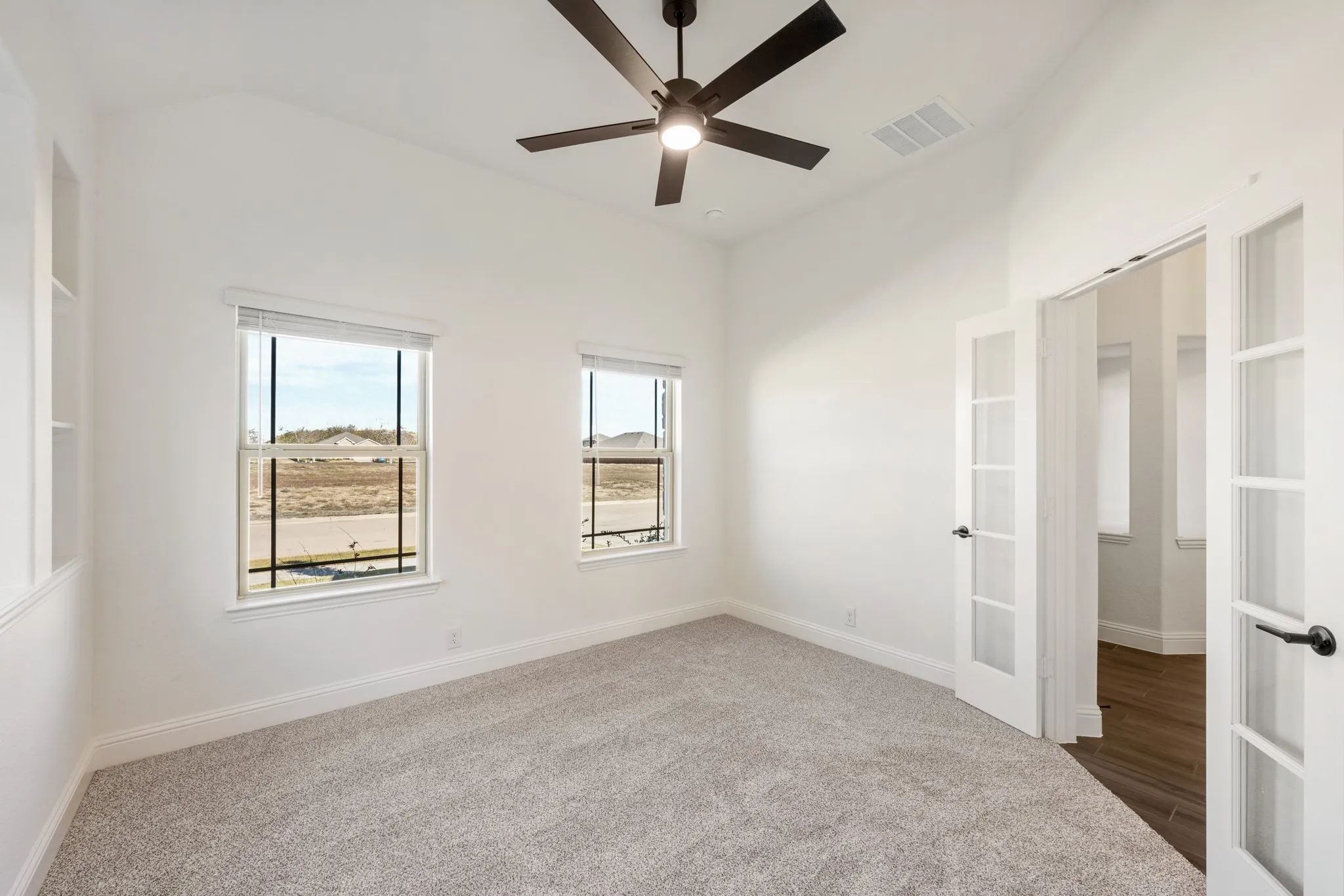 Single Family Residence For Sale in Kaufman County , 3751 Brookgreen Lane, Kaufman, Texas 75142, 3 Bedroom, 3 Bathroom, 3 Garage spaces, 2,783 Sqft, built in 2025, New Construction - Complete, mls#21086246, Real Estate Agent in Kaufman, Homes For Sale in Kaufman county, Homes For Sale in Kaufman, Realtor in Kaufman Texas, Real Estate Brokerage Independent Realty Texas, Luminita Cordes Realtor