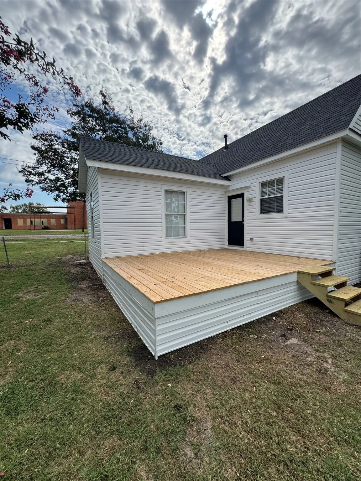 Single Family Residence For Sale in Grayson County , 306 N College Street, Howe, Texas 75459, 3 Bedroom, 1 Bathroom, Garage spaces, 1,107 Sqft, built in 1930, mls#21074250, Real Estate Agent in Howe, Homes For Sale in Grayson county, Homes For Sale in Howe, Realtor in Howe Texas, Real Estate Brokerage Independent Realty Texas, Luminita Cordes Realtor