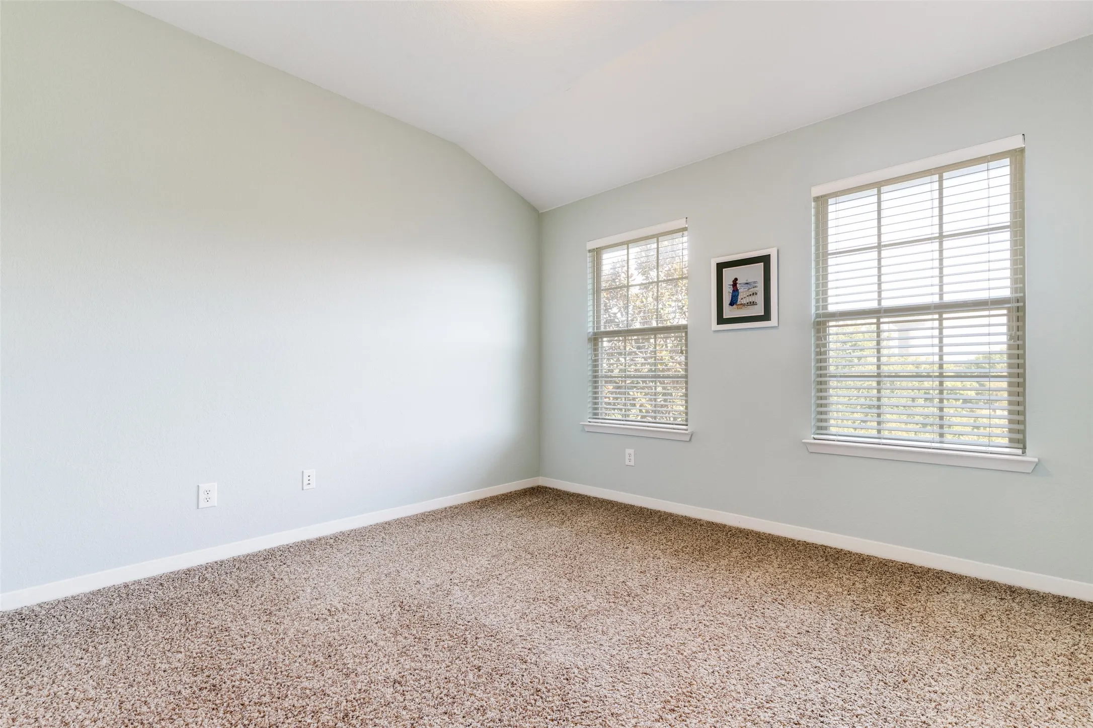Townhouse For Sale in Dallas County , 3888 Everwood Lane, Addison, Texas 75001, 3 Bedroom, 4 Bathroom, 2 Garage spaces, 2,509 Sqft, built in 2008, Preowned, mls#21085988, Real Estate Agent in Addison, Homes For Sale in Dallas county, Homes For Sale in Addison, Realtor in Addison Texas, Real Estate Brokerage Independent Realty Texas, Luminita Cordes Realtor
