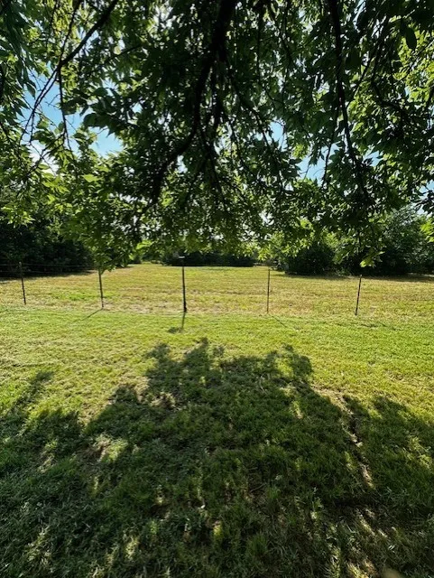 Single Family Residence For Sale in Grayson County , 6294 Dugan Chapel Road, Bells, Texas 75414, 3 Bedroom, 2 Bathroom, 2 Garage spaces, 1,800 Sqft, built in 1990, mls#21086066, Real Estate Agent in Bells, Homes For Sale in Grayson county, Homes For Sale in Bells, Realtor in Bells Texas, Real Estate Brokerage Independent Realty Texas, Luminita Cordes Realtor