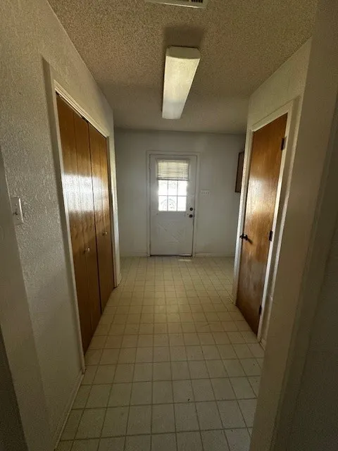 Single Family Residence For Sale in Grayson County , 6294 Dugan Chapel Road, Bells, Texas 75414, 3 Bedroom, 2 Bathroom, 2 Garage spaces, 1,800 Sqft, built in 1990, mls#21086066, Real Estate Agent in Bells, Homes For Sale in Grayson county, Homes For Sale in Bells, Realtor in Bells Texas, Real Estate Brokerage Independent Realty Texas, Luminita Cordes Realtor