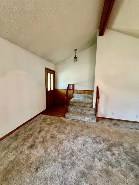 Single Family Residence For Sale in Grayson County , 6294 Dugan Chapel Road, Bells, Texas 75414, 3 Bedroom, 2 Bathroom, 2 Garage spaces, 1,800 Sqft, built in 1990, mls#21086066, Real Estate Agent in Bells, Homes For Sale in Grayson county, Homes For Sale in Bells, Realtor in Bells Texas, Real Estate Brokerage Independent Realty Texas, Luminita Cordes Realtor