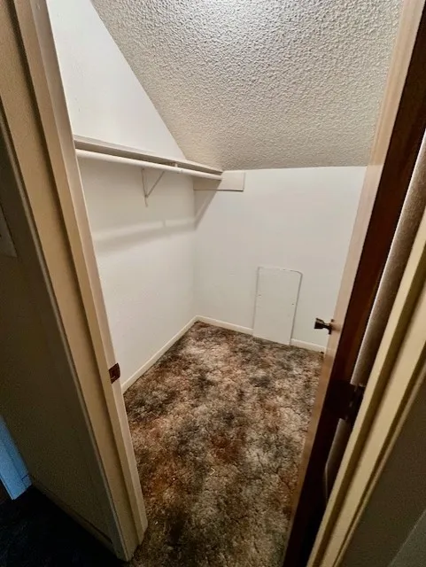 Single Family Residence For Sale in Grayson County , 6294 Dugan Chapel Road, Bells, Texas 75414, 3 Bedroom, 2 Bathroom, 2 Garage spaces, 1,800 Sqft, built in 1990, mls#21086066, Real Estate Agent in Bells, Homes For Sale in Grayson county, Homes For Sale in Bells, Realtor in Bells Texas, Real Estate Brokerage Independent Realty Texas, Luminita Cordes Realtor