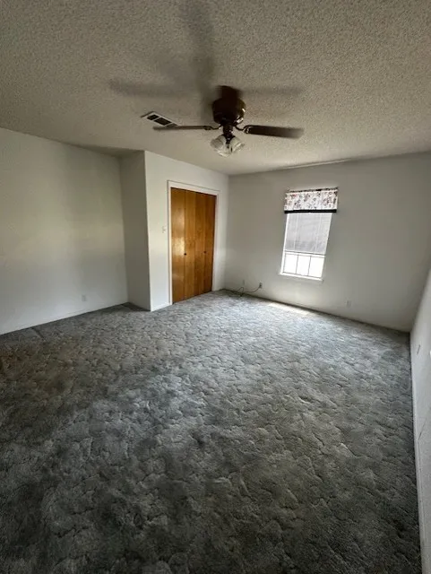 Single Family Residence For Sale in Grayson County , 6294 Dugan Chapel Road, Bells, Texas 75414, 3 Bedroom, 2 Bathroom, 2 Garage spaces, 1,800 Sqft, built in 1990, mls#21086066, Real Estate Agent in Bells, Homes For Sale in Grayson county, Homes For Sale in Bells, Realtor in Bells Texas, Real Estate Brokerage Independent Realty Texas, Luminita Cordes Realtor