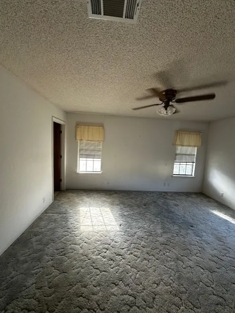Single Family Residence For Sale in Grayson County , 6294 Dugan Chapel Road, Bells, Texas 75414, 3 Bedroom, 2 Bathroom, 2 Garage spaces, 1,800 Sqft, built in 1990, mls#21086066, Real Estate Agent in Bells, Homes For Sale in Grayson county, Homes For Sale in Bells, Realtor in Bells Texas, Real Estate Brokerage Independent Realty Texas, Luminita Cordes Realtor