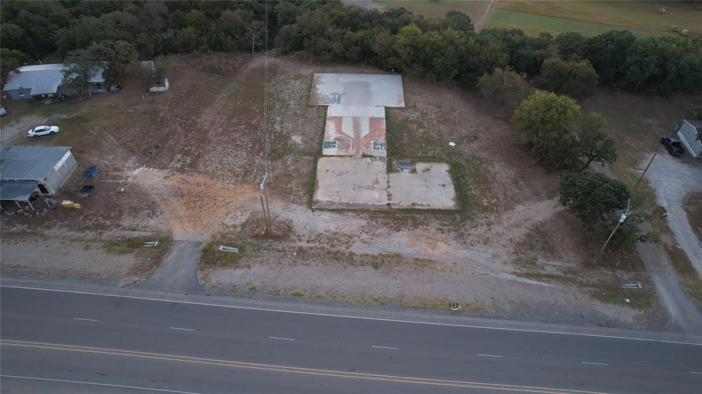 Improved Land For Sale in Palo Pinto County , 4992 N Highway 281, Mineral Wells, Texas 76067, 0, 0, Garage spaces, 0 Sqft, built in 0, mls#21087320, Real Estate Agent in Mineral Wells, Homes For Sale in Palo Pinto county, Homes For Sale in Mineral Wells, Realtor in Mineral Wells Texas, Real Estate Brokerage Independent Realty Texas, Luminita Cordes Realtor