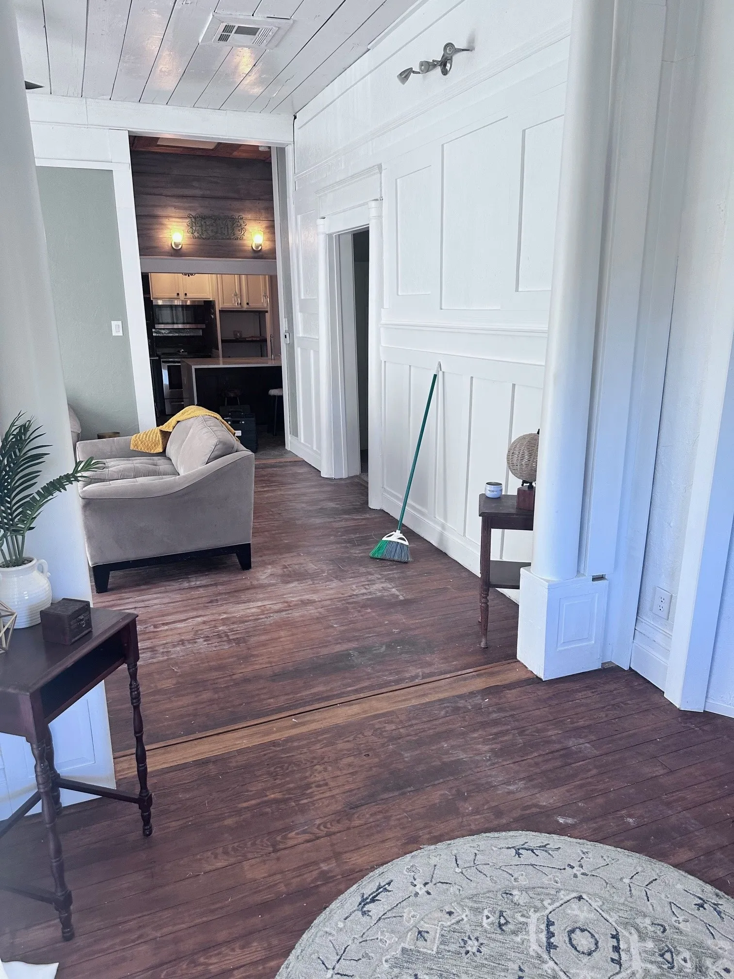 Single Family Residence For Sale in Grayson County , 112 N Grand Avenue, Sherman, Texas 75090, 3 Bedroom, 2 Bathroom, Garage spaces, 1,732 Sqft, built in 1930, Preowned, mls#21087561, Real Estate Agent in Sherman, Homes For Sale in Grayson county, Homes For Sale in Sherman, Realtor in Sherman Texas, Real Estate Brokerage Independent Realty Texas, Luminita Cordes Realtor