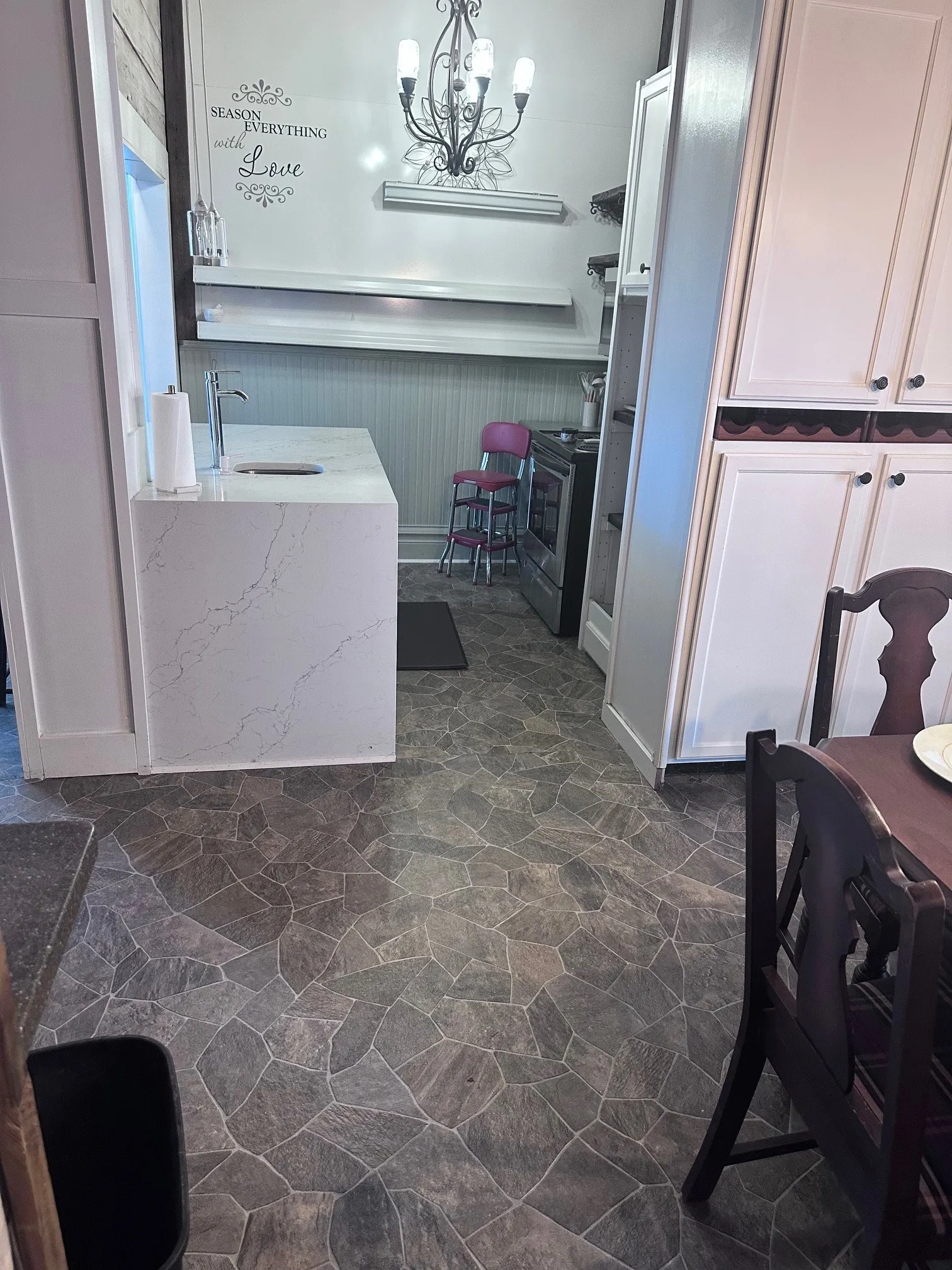 Single Family Residence For Sale in Grayson County , 112 N Grand Avenue, Sherman, Texas 75090, 3 Bedroom, 2 Bathroom, Garage spaces, 1,732 Sqft, built in 1930, Preowned, mls#21087561, Real Estate Agent in Sherman, Homes For Sale in Grayson county, Homes For Sale in Sherman, Realtor in Sherman Texas, Real Estate Brokerage Independent Realty Texas, Luminita Cordes Realtor