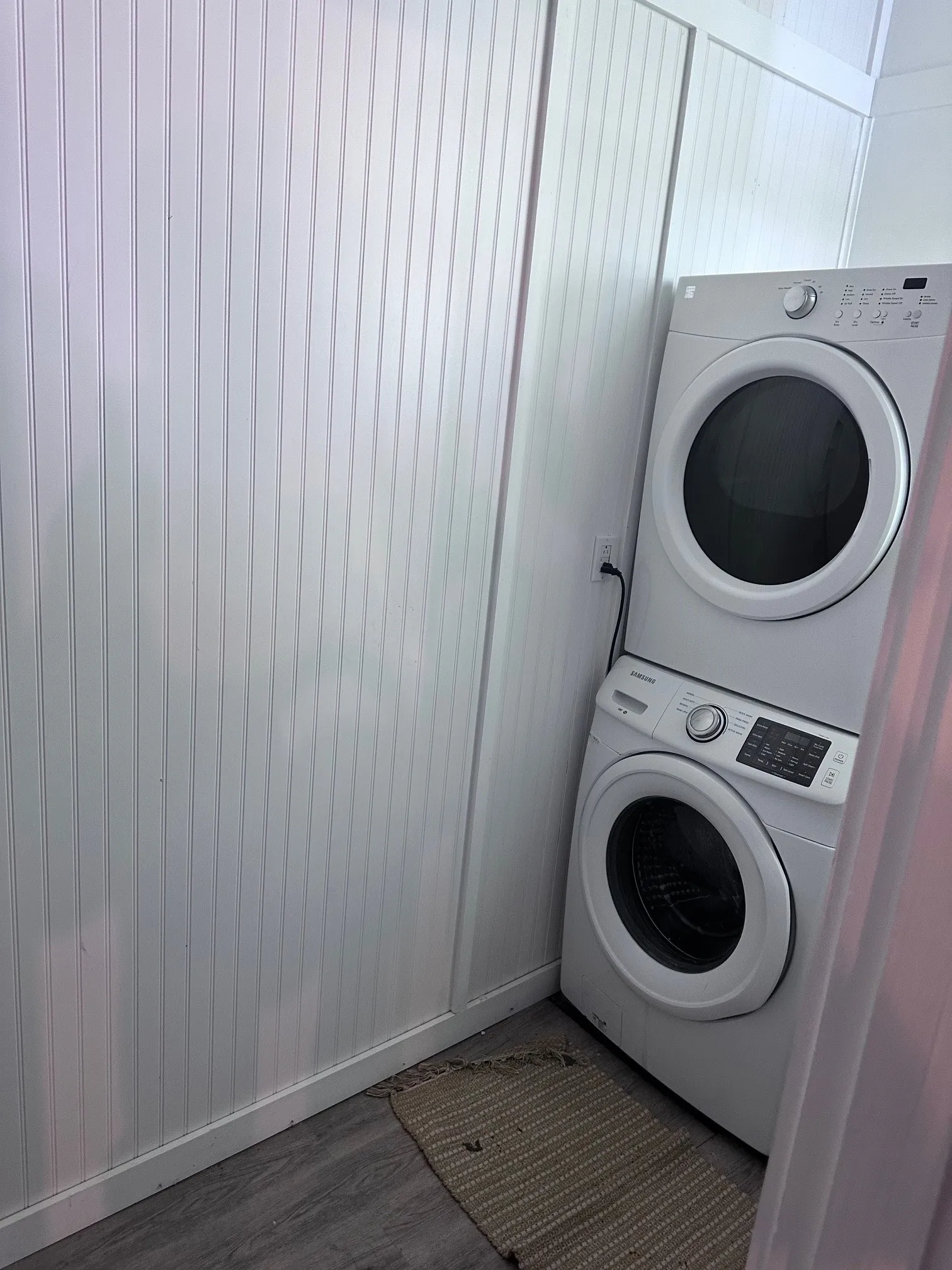 Single Family Residence For Sale in Grayson County , 112 N Grand Avenue, Sherman, Texas 75090, 3 Bedroom, 2 Bathroom, Garage spaces, 1,732 Sqft, built in 1930, Preowned, mls#21087561, Real Estate Agent in Sherman, Homes For Sale in Grayson county, Homes For Sale in Sherman, Realtor in Sherman Texas, Real Estate Brokerage Independent Realty Texas, Luminita Cordes Realtor