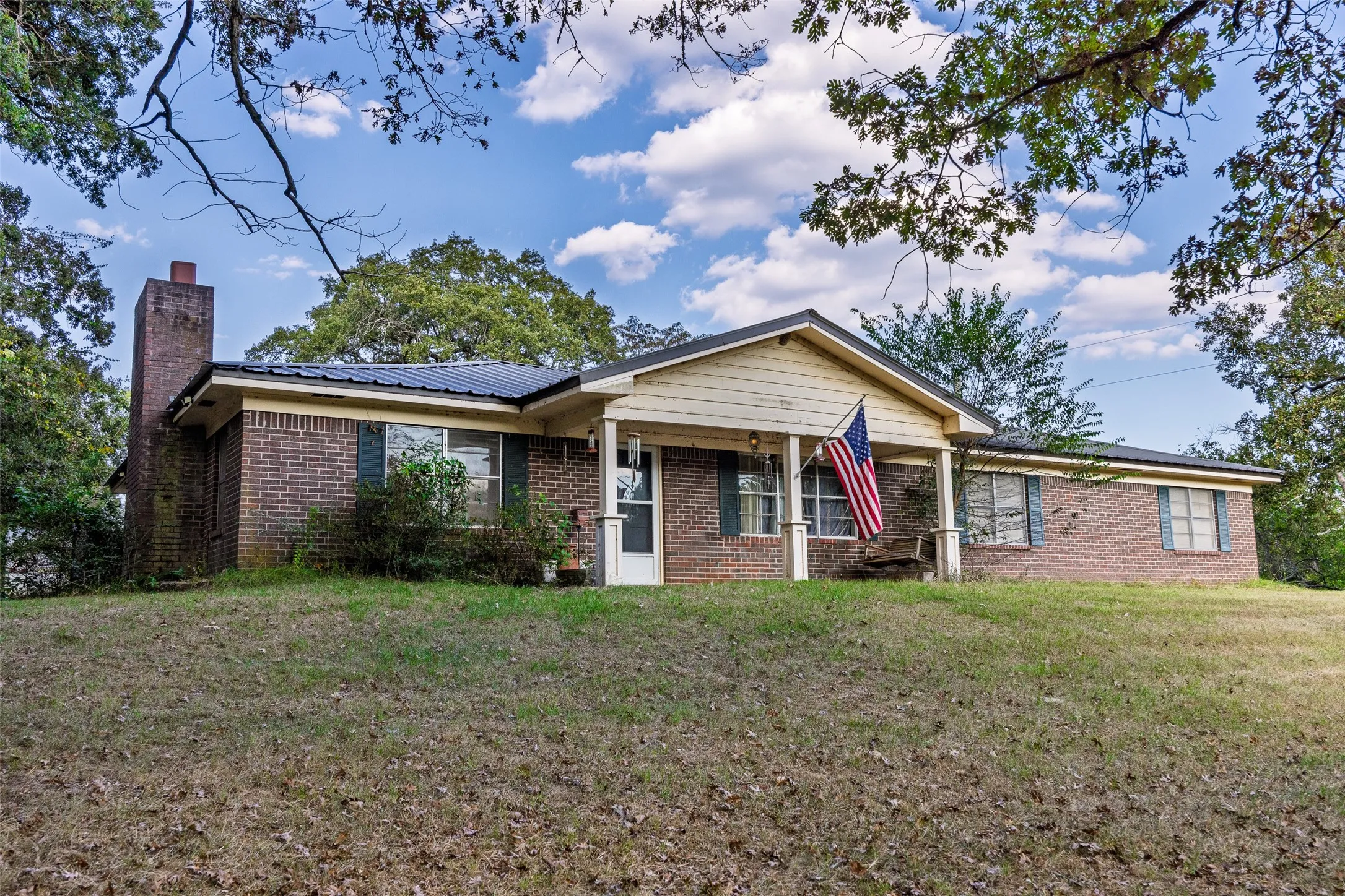 Improved Land For Sale in Shelby County , 973 County Road 2572, Center, Texas 75935, 0, 0, Garage spaces, 0 Sqft, built in 1980, mls#21087604, Real Estate Agent in Center, Homes For Sale in Shelby county, Homes For Sale in Center, Realtor in Center Texas, Real Estate Brokerage Independent Realty Texas, Luminita Cordes Realtor