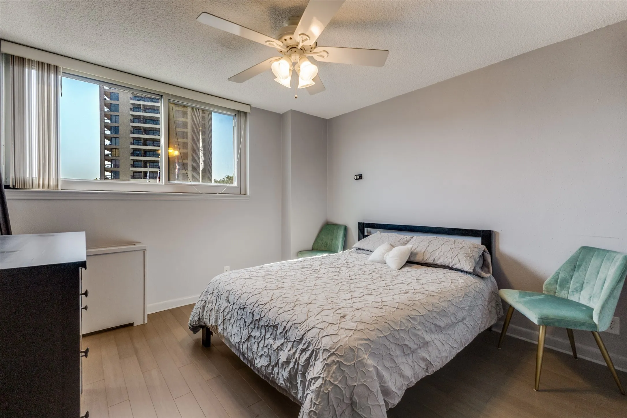 Condominium For Rent in Dallas County , 3883 Turtle Creek Boulevard 306, Dallas, Texas 75219, 2 Bedroom, 2 Bathroom, 2 Garage spaces, 971 Sqft, built in 1963, mls#21087369, Real Estate Agent in Dallas, Homes For Rent in Dallas county, Homes For Rent in Dallas, Realtor in Dallas Texas, Real Estate Brokerage Independent Realty Texas, Luminita Cordes Realtor