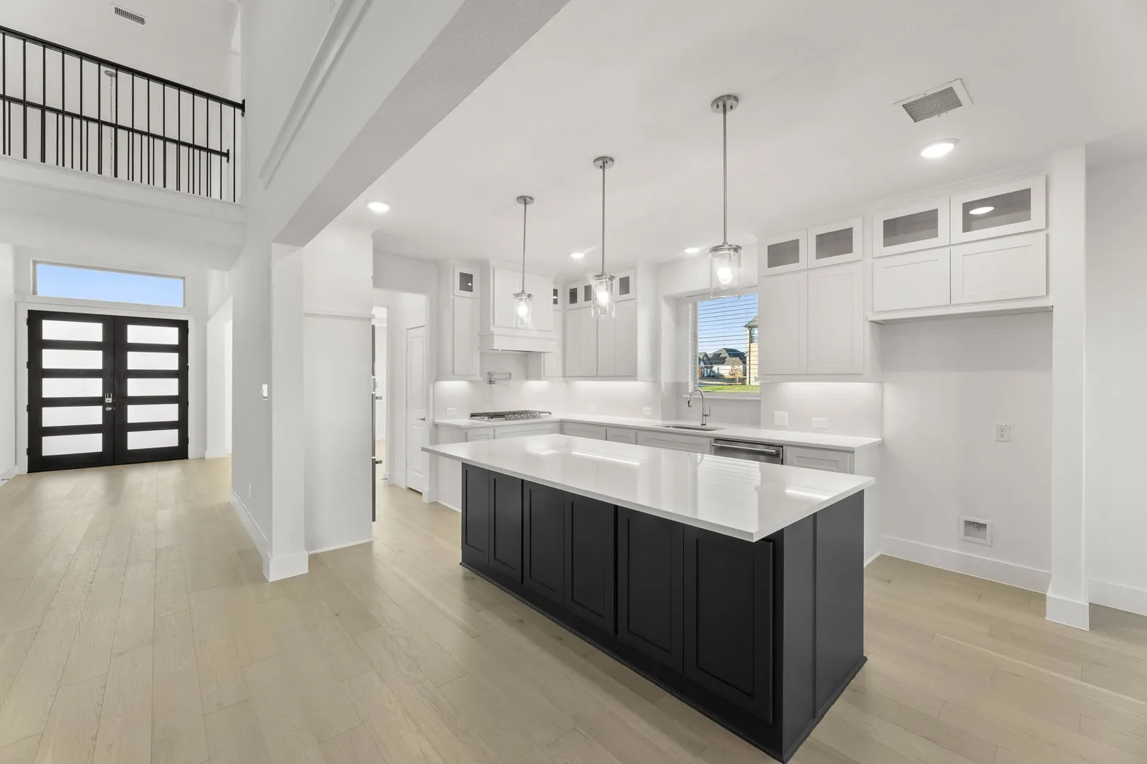 14_290 Cheyenne Mountain-Kitchen-2