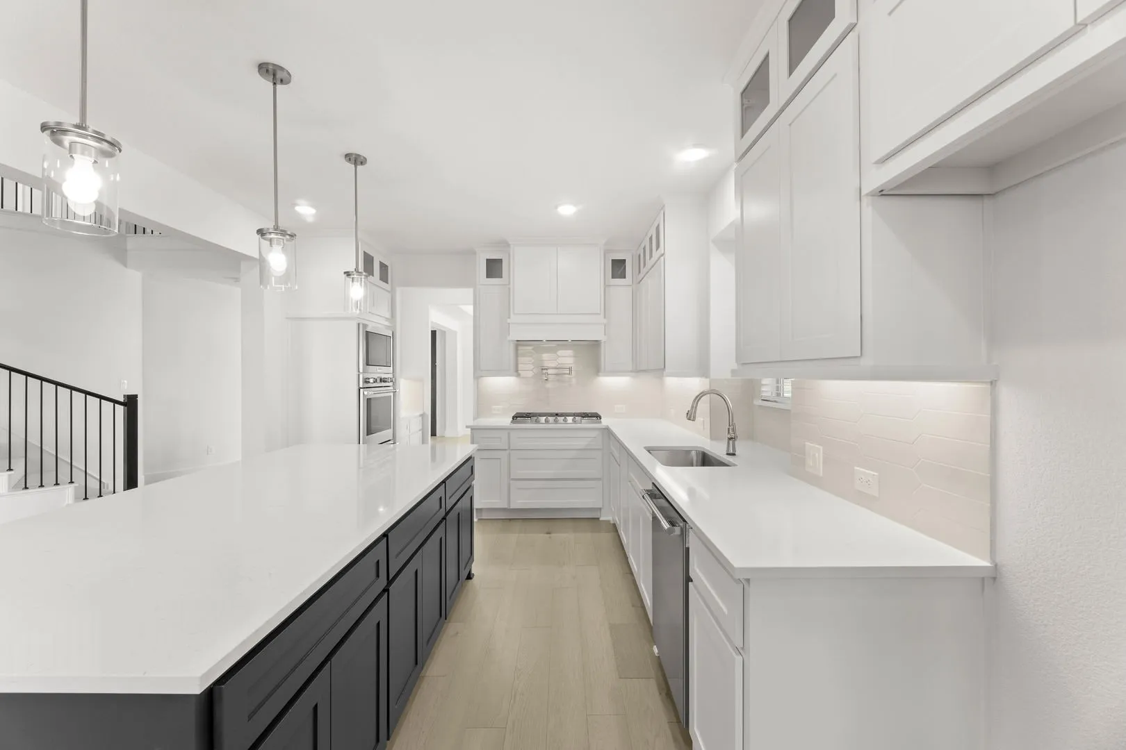 15_290 Cheyenne Mountain-Kitchen-3