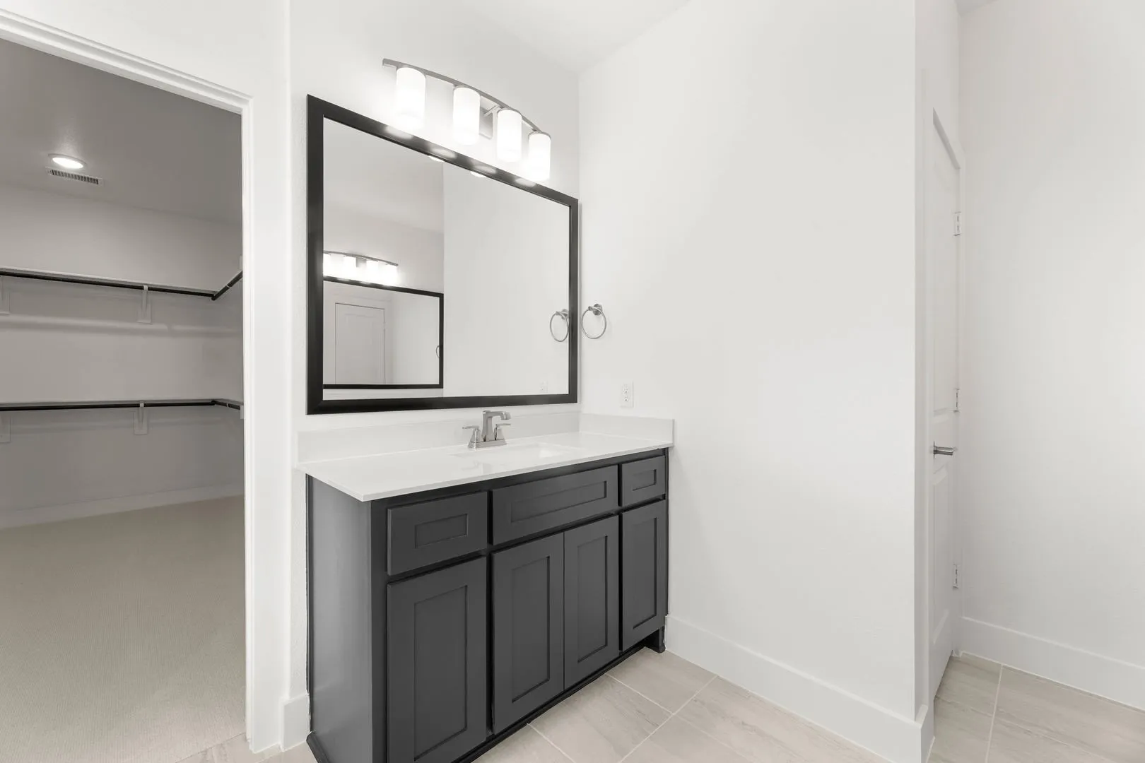 21_290 Cheyenne Mountain-Primary Suite-4