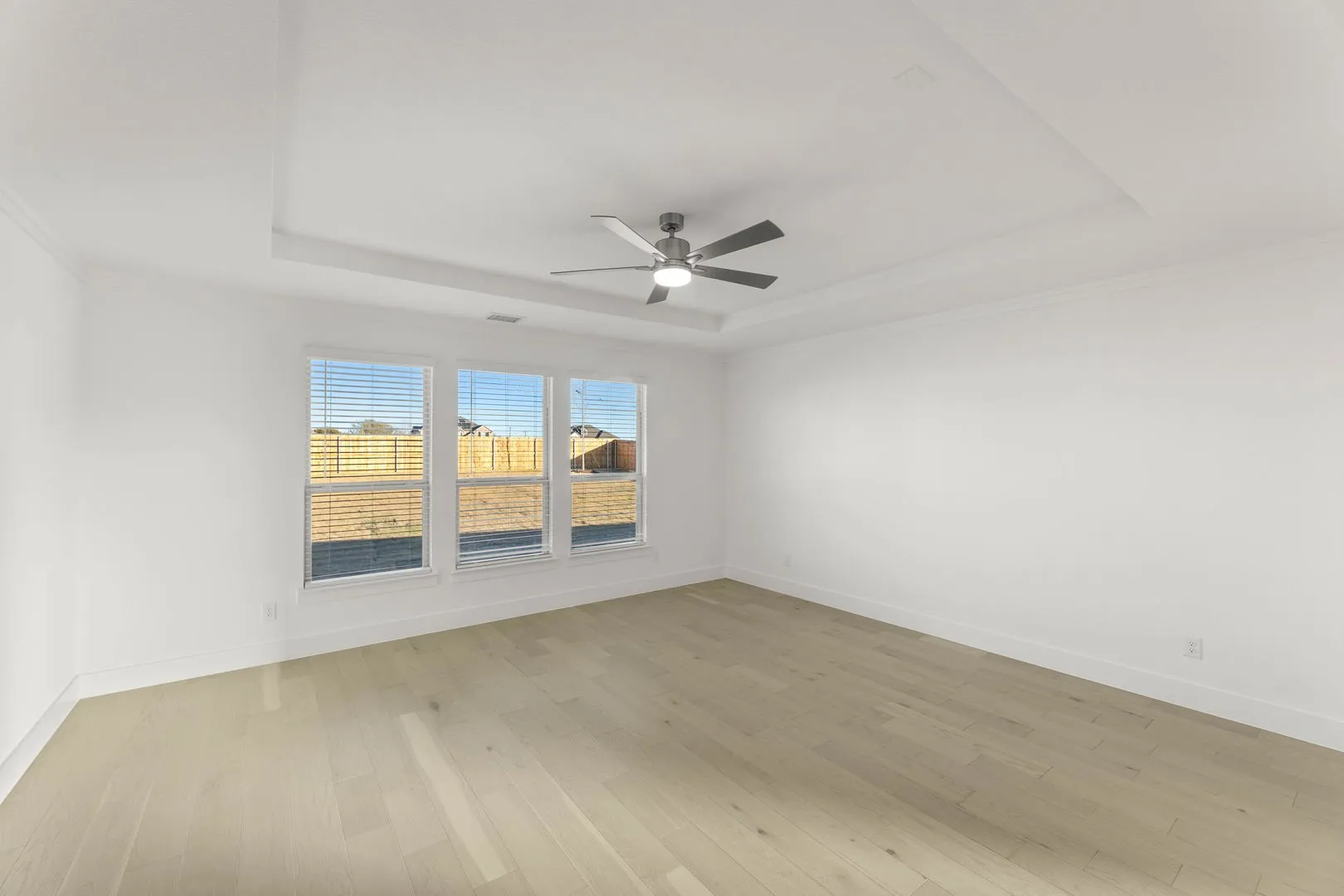 18_290 Cheyenne Mountain-Primary Suite-1